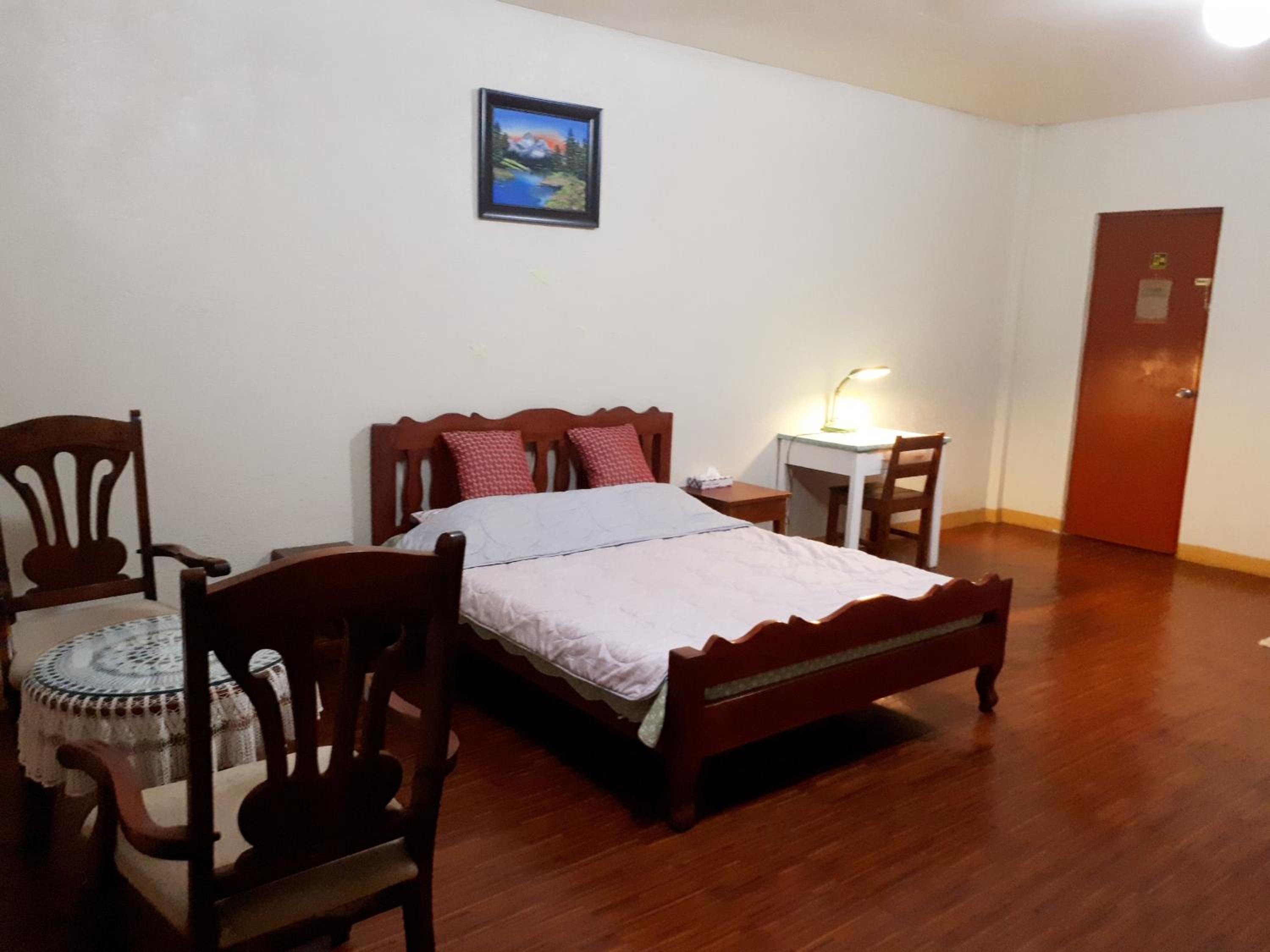 Double Room - Photo 7