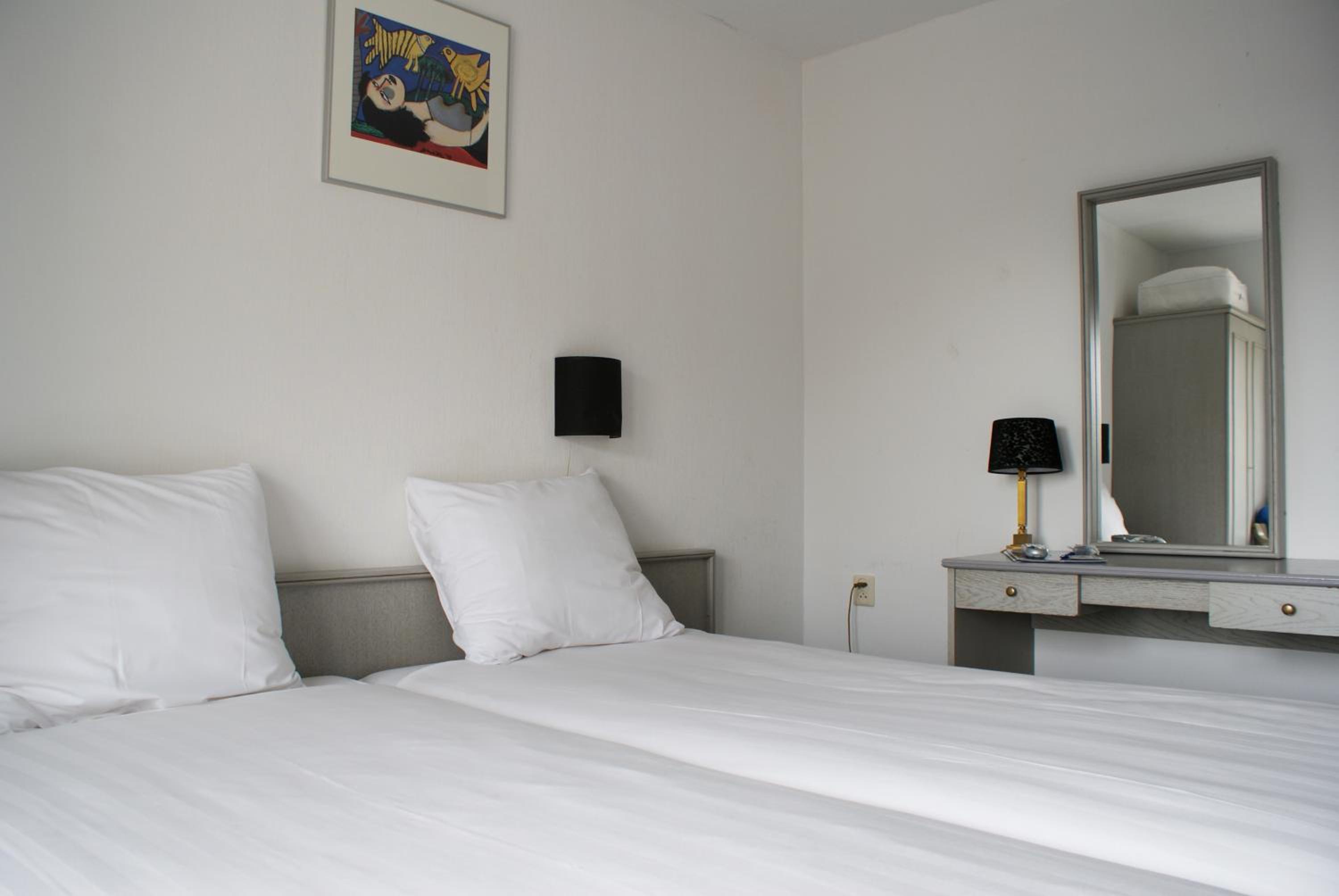 Standard Double Room with Balcony - Photo 1