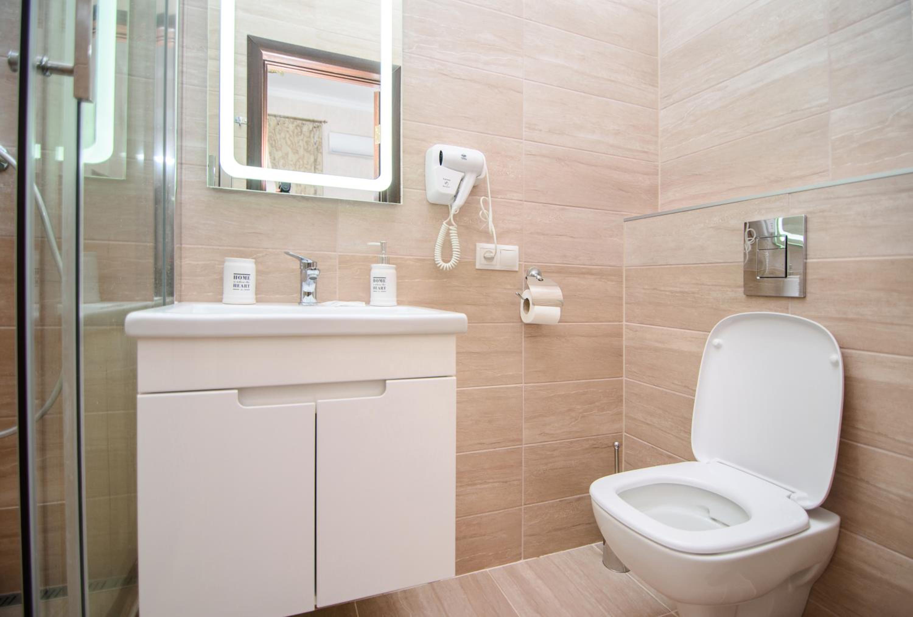 Double Room with Private Bathroom photo 3