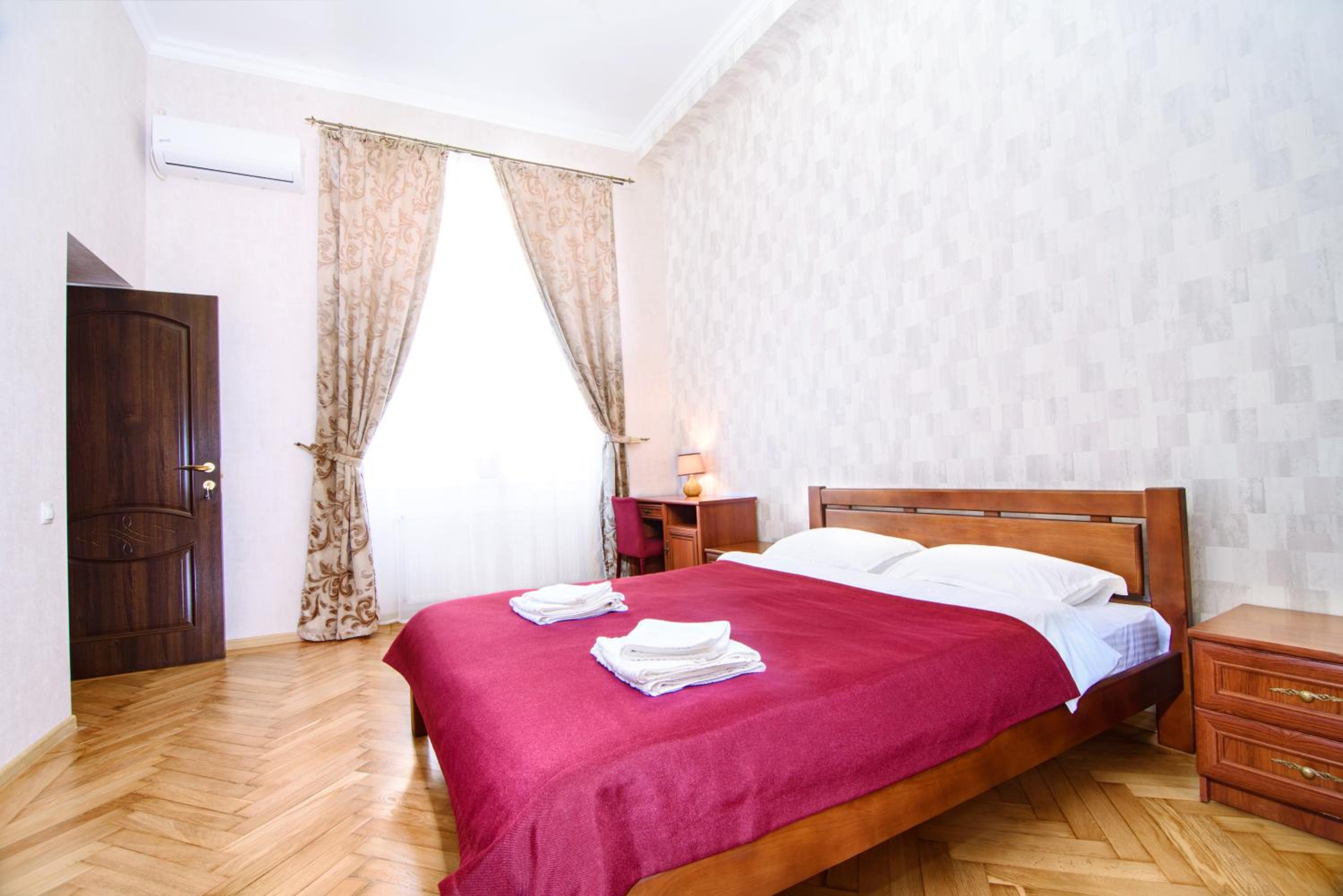 Double Room with Private Bathroom photo 2