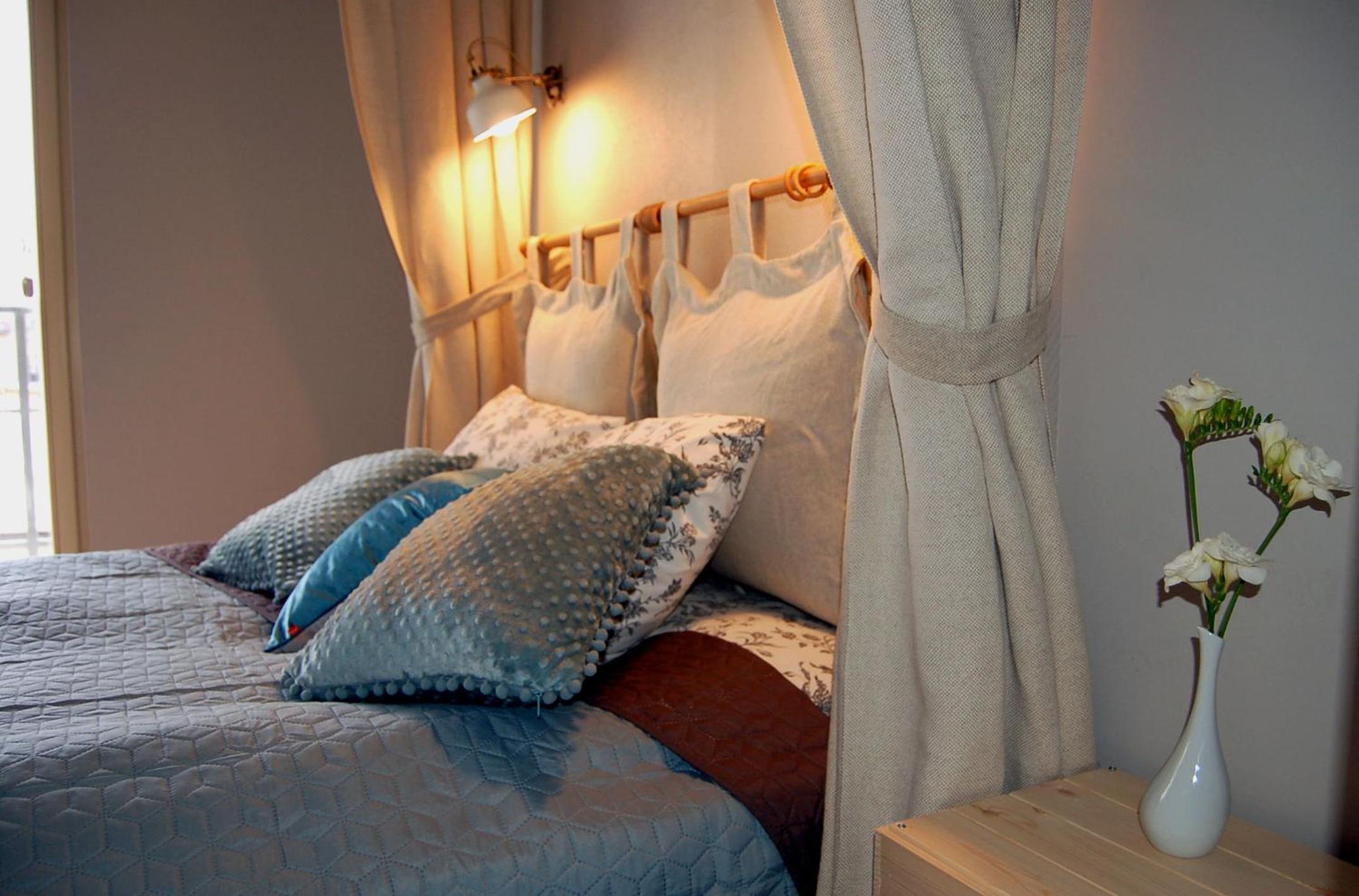 One-Bedroom Apartment - Photo 11