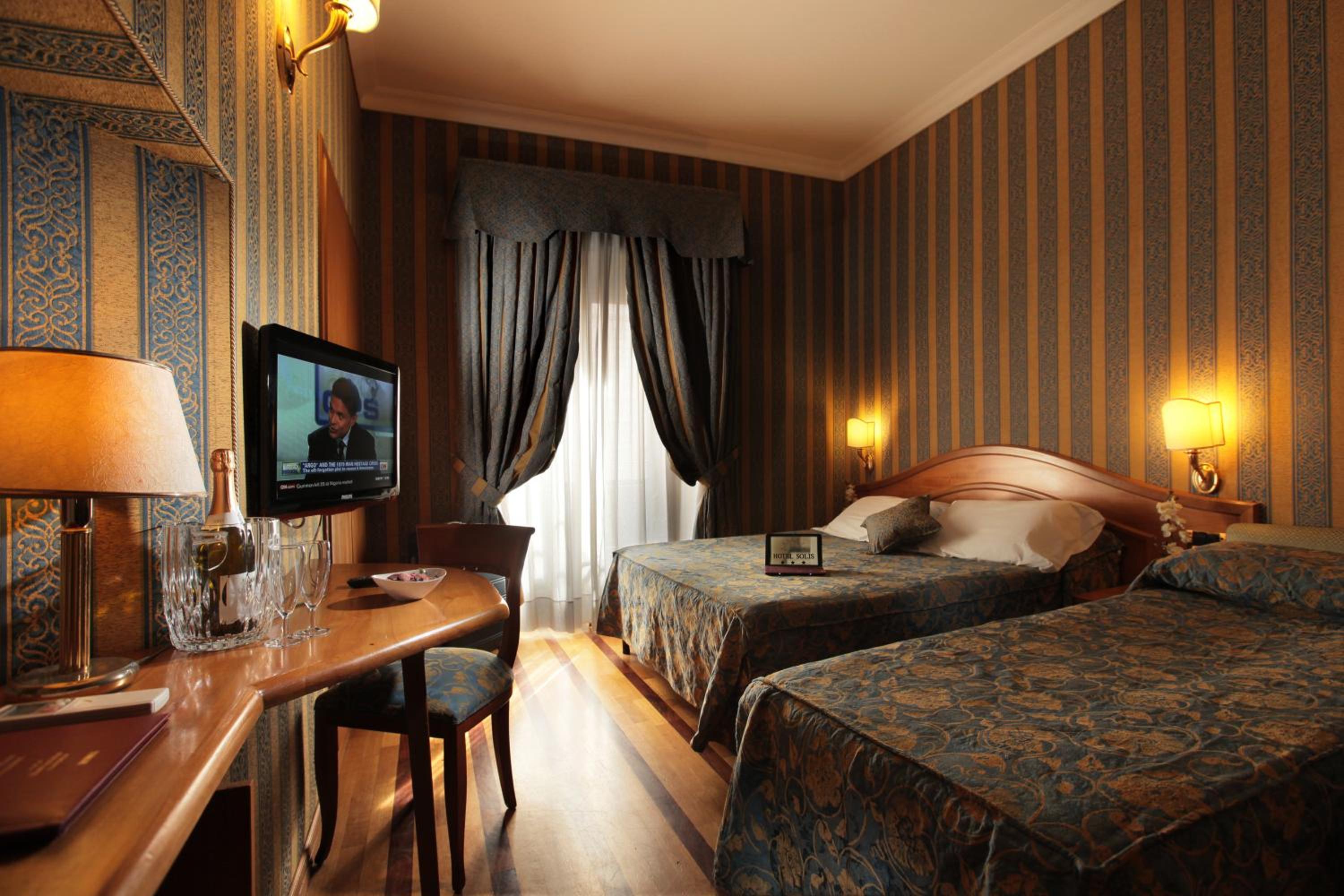 Triple Room With City View