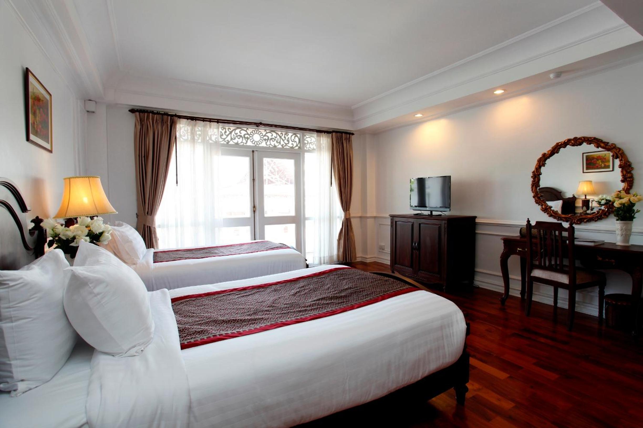Colonial Deluxe Rooms - Photo 1