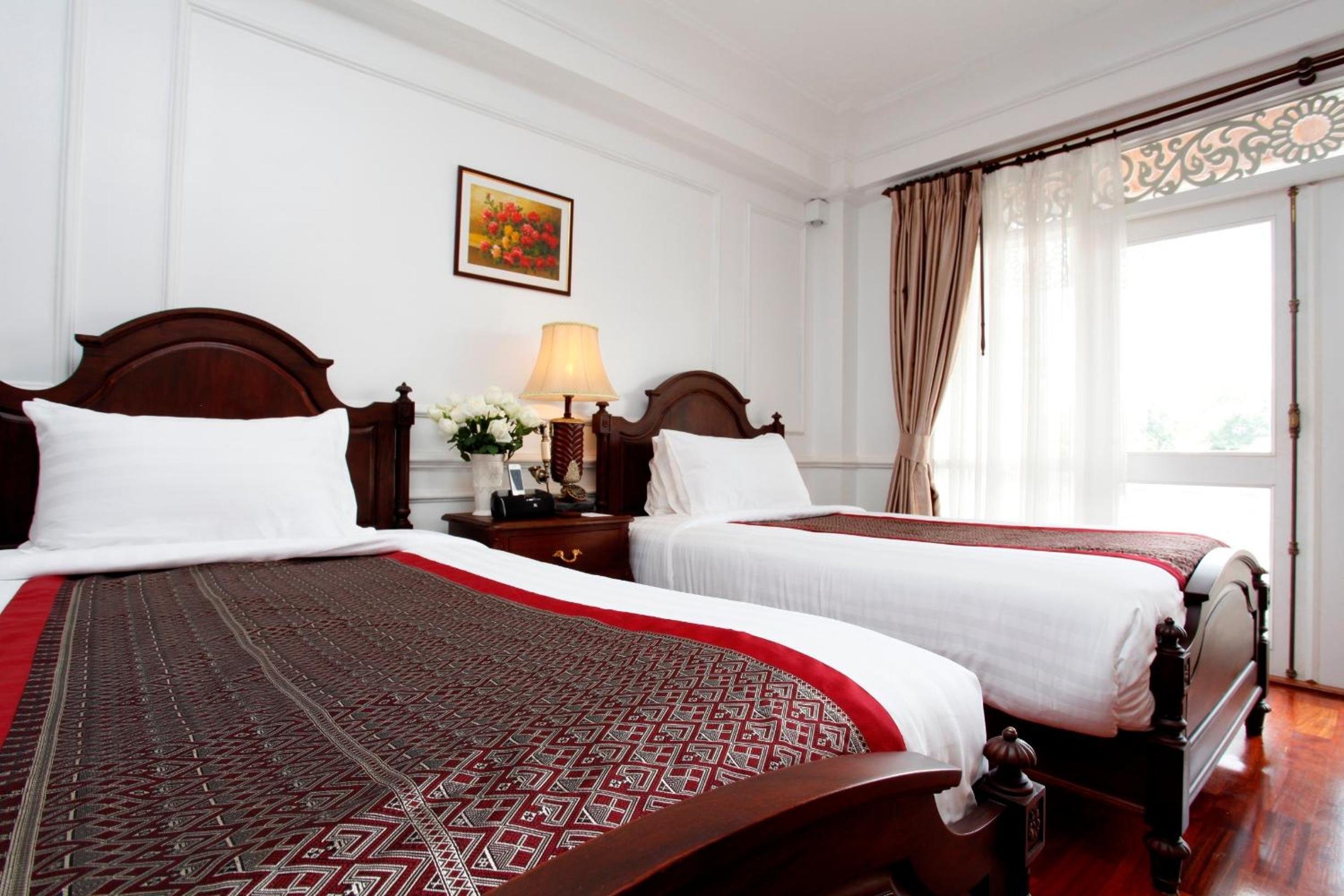 Colonial Deluxe Rooms - Photo 2