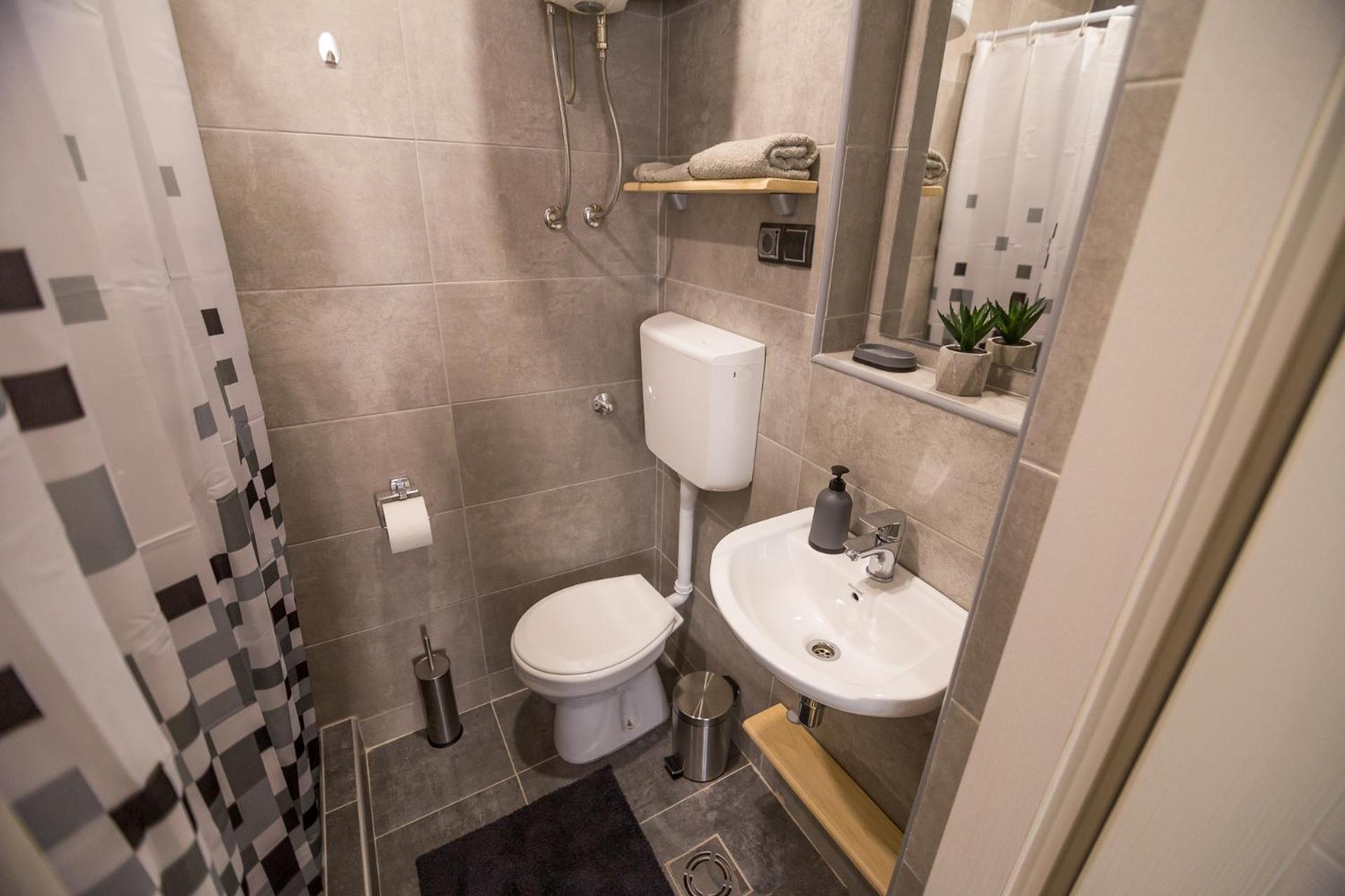 Double or Twin Room with Bathroom photo 1