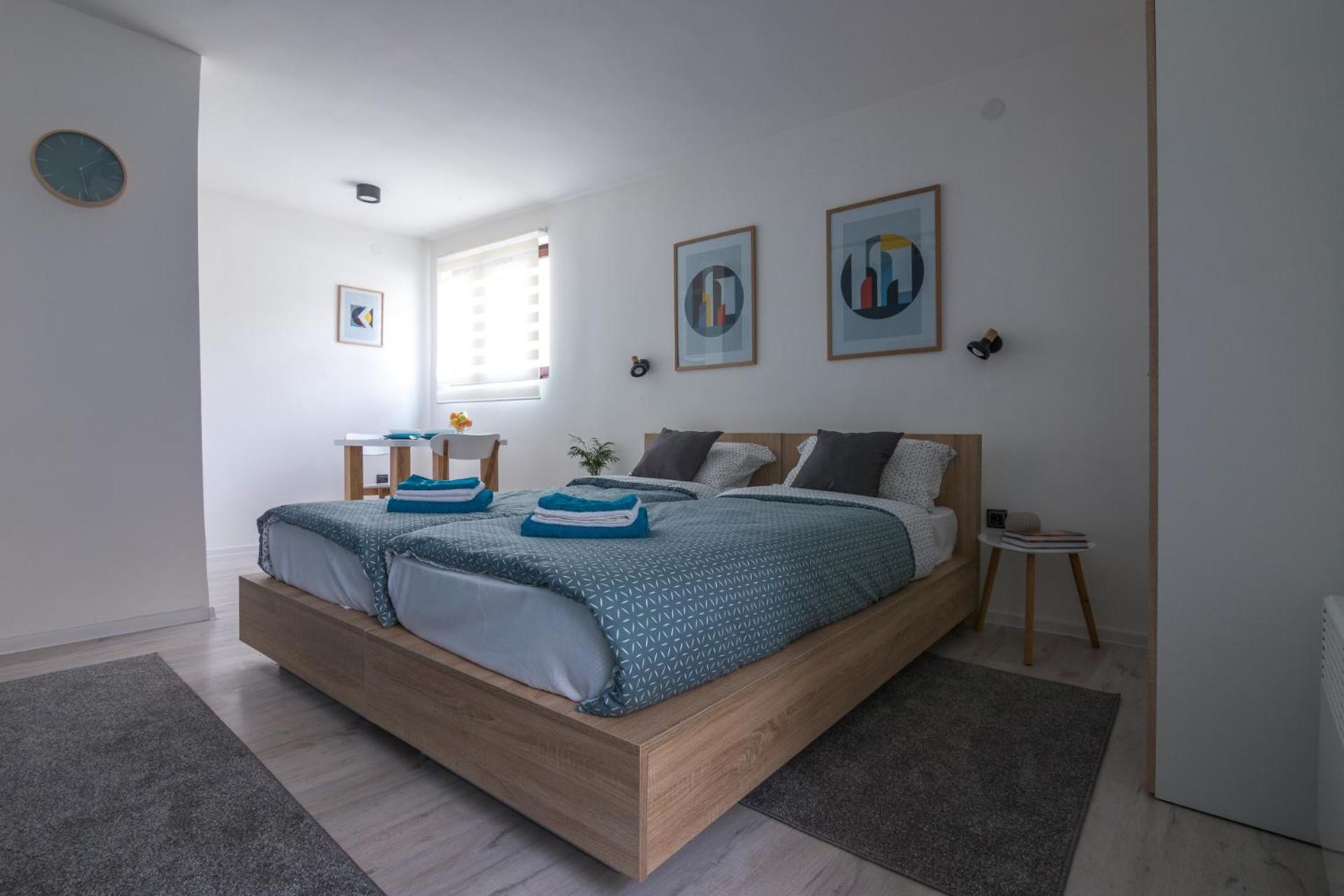 Double or Twin Room with Bathroom photo 3