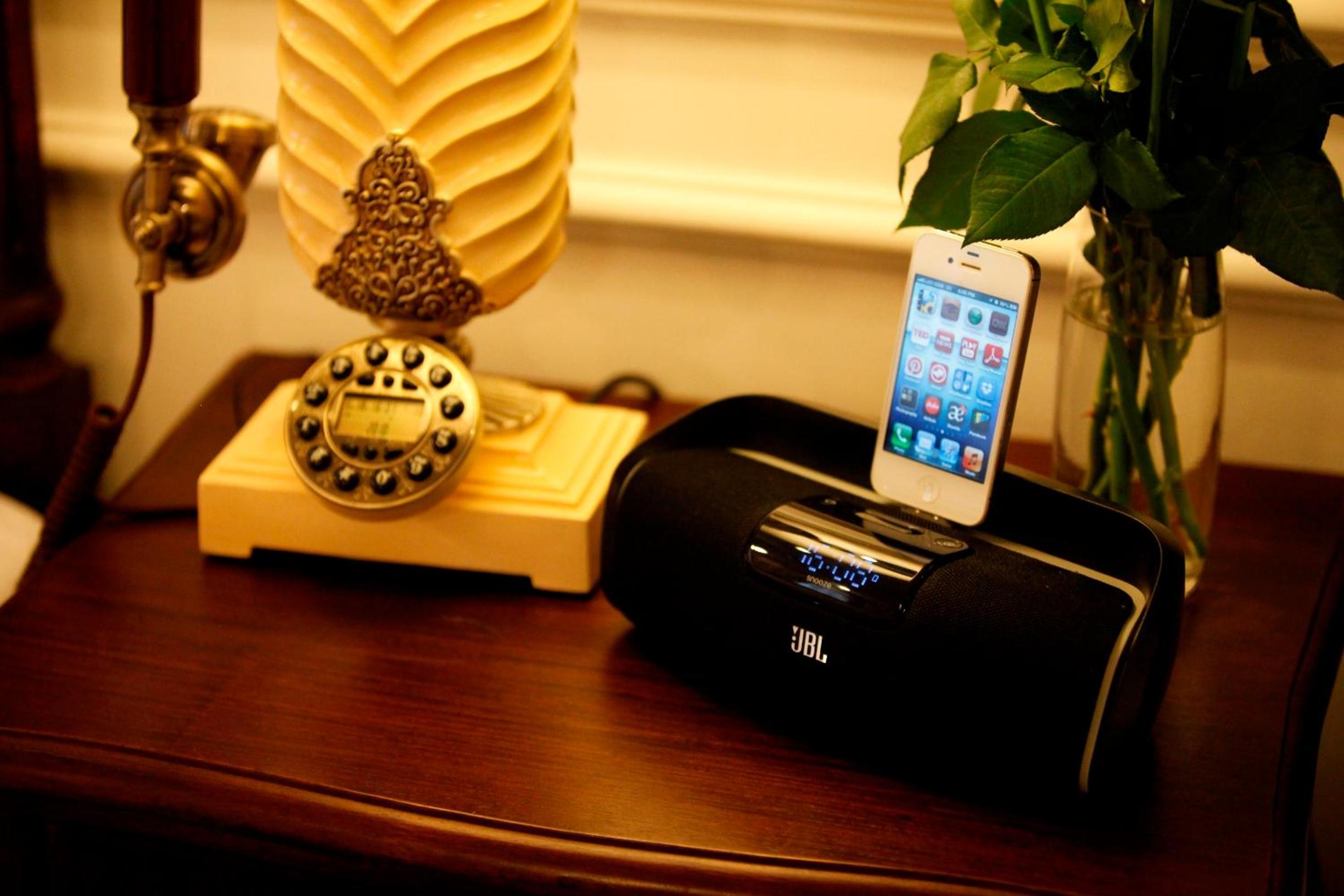 Colonial Deluxe Rooms - Photo 5