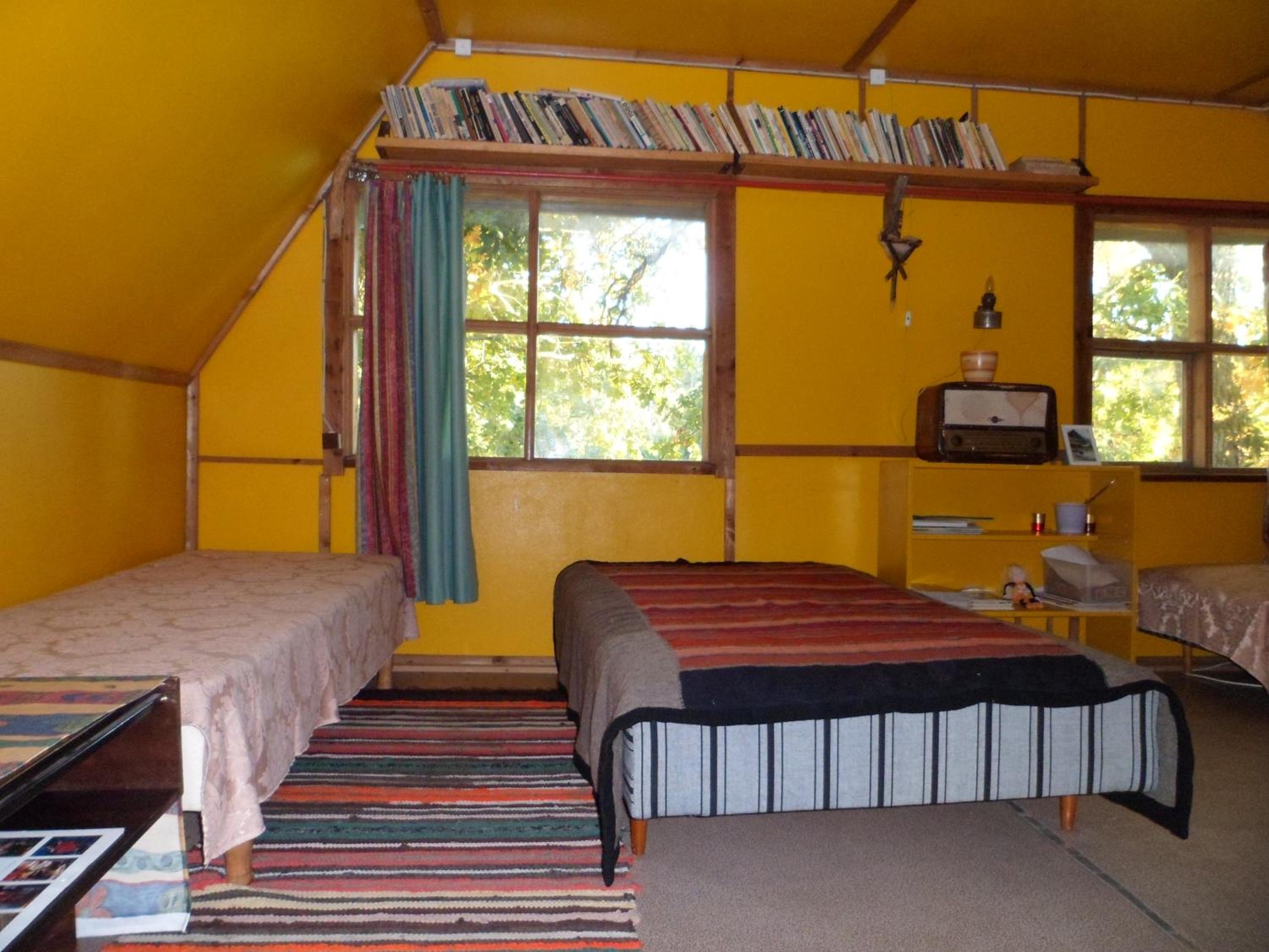 Family Room - Photo 8