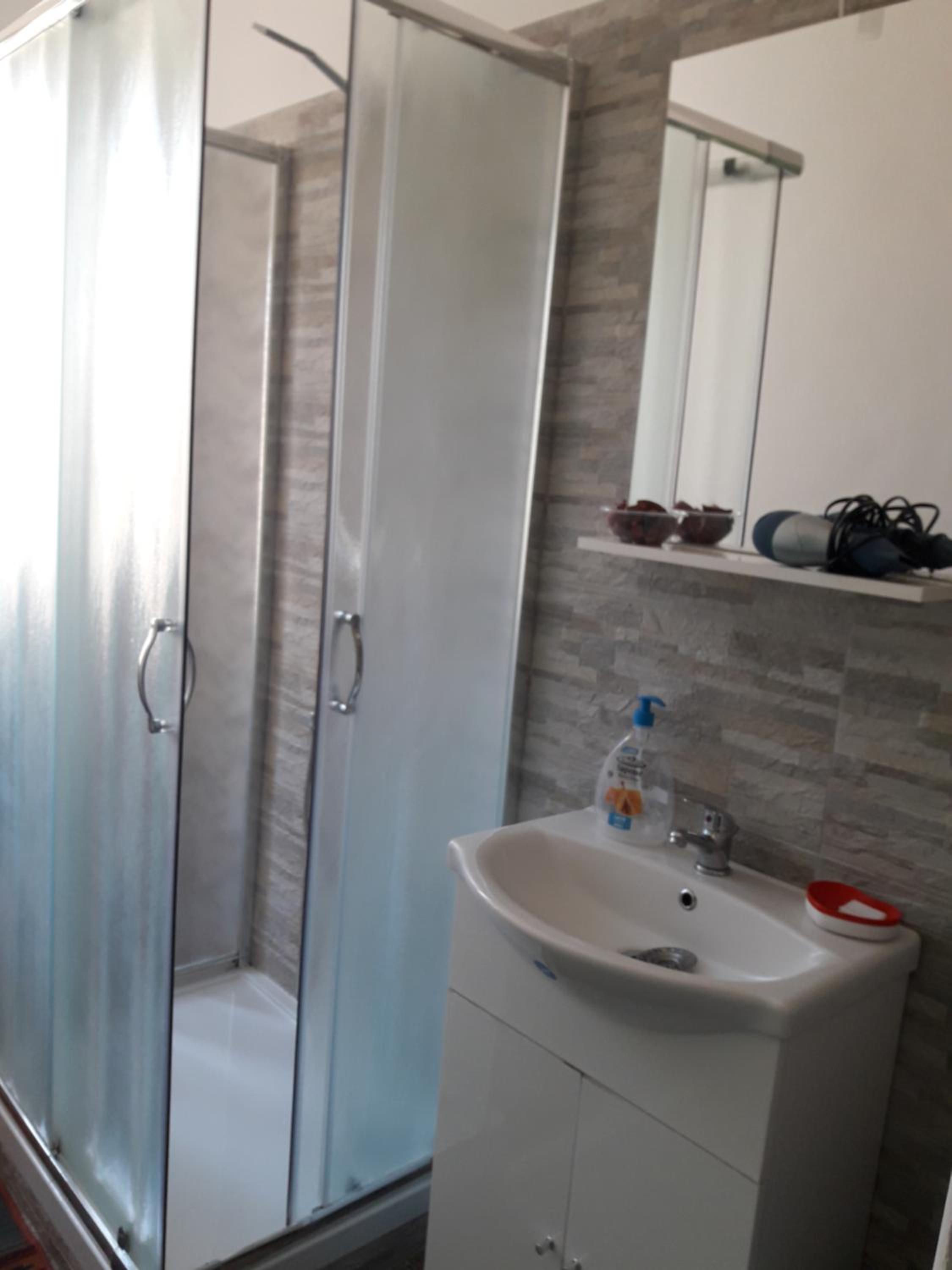 Double Room with Shared Bathroom photo 3