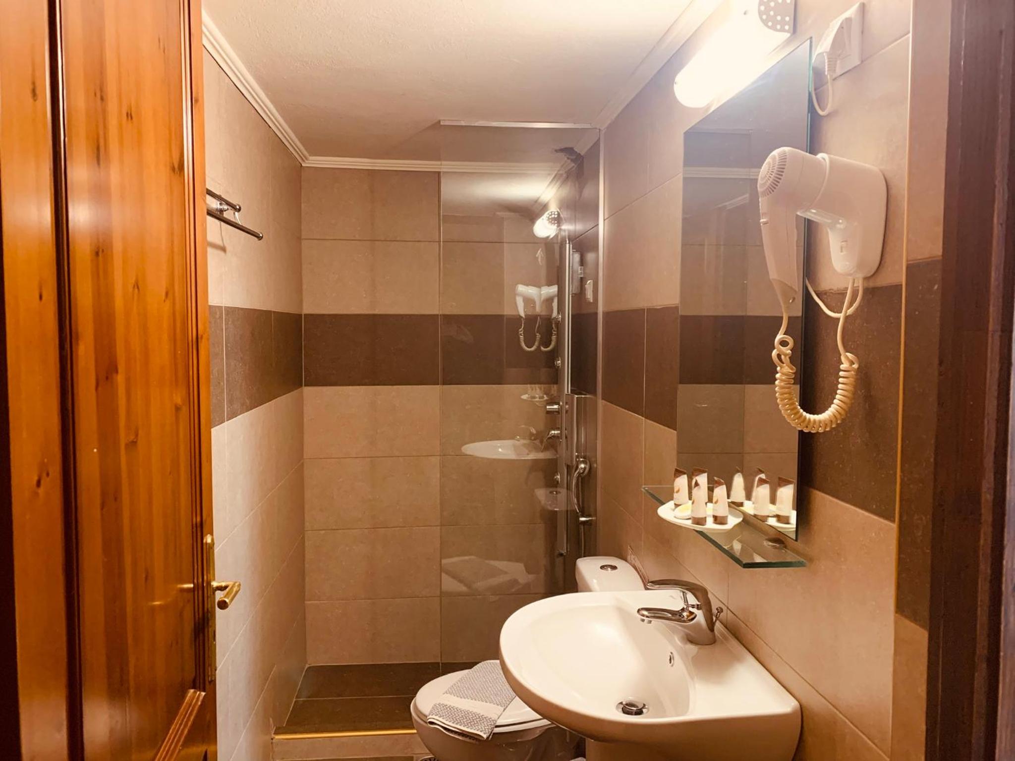Junior Suite - Photo 18