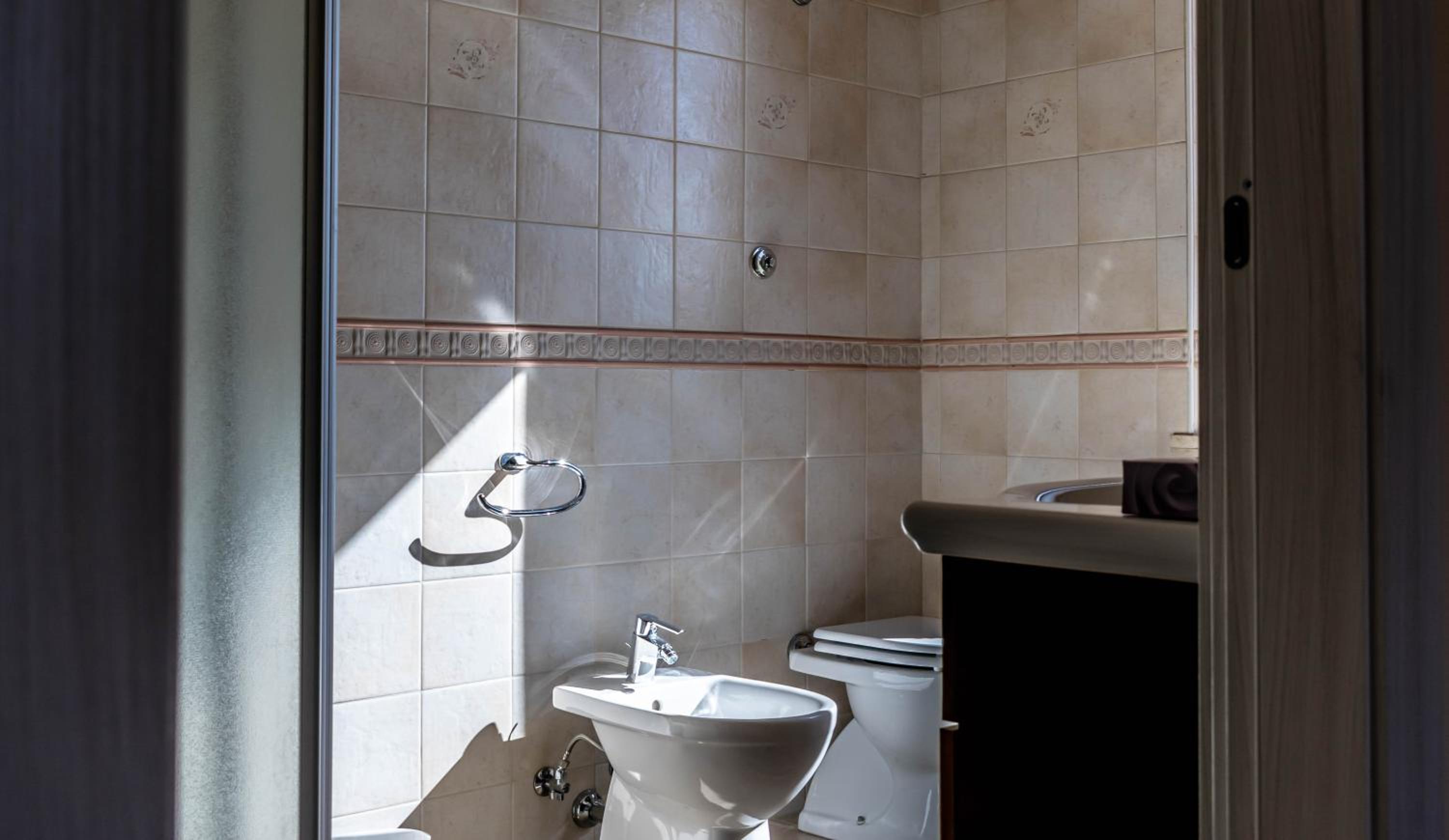 Triple Room - Photo 5