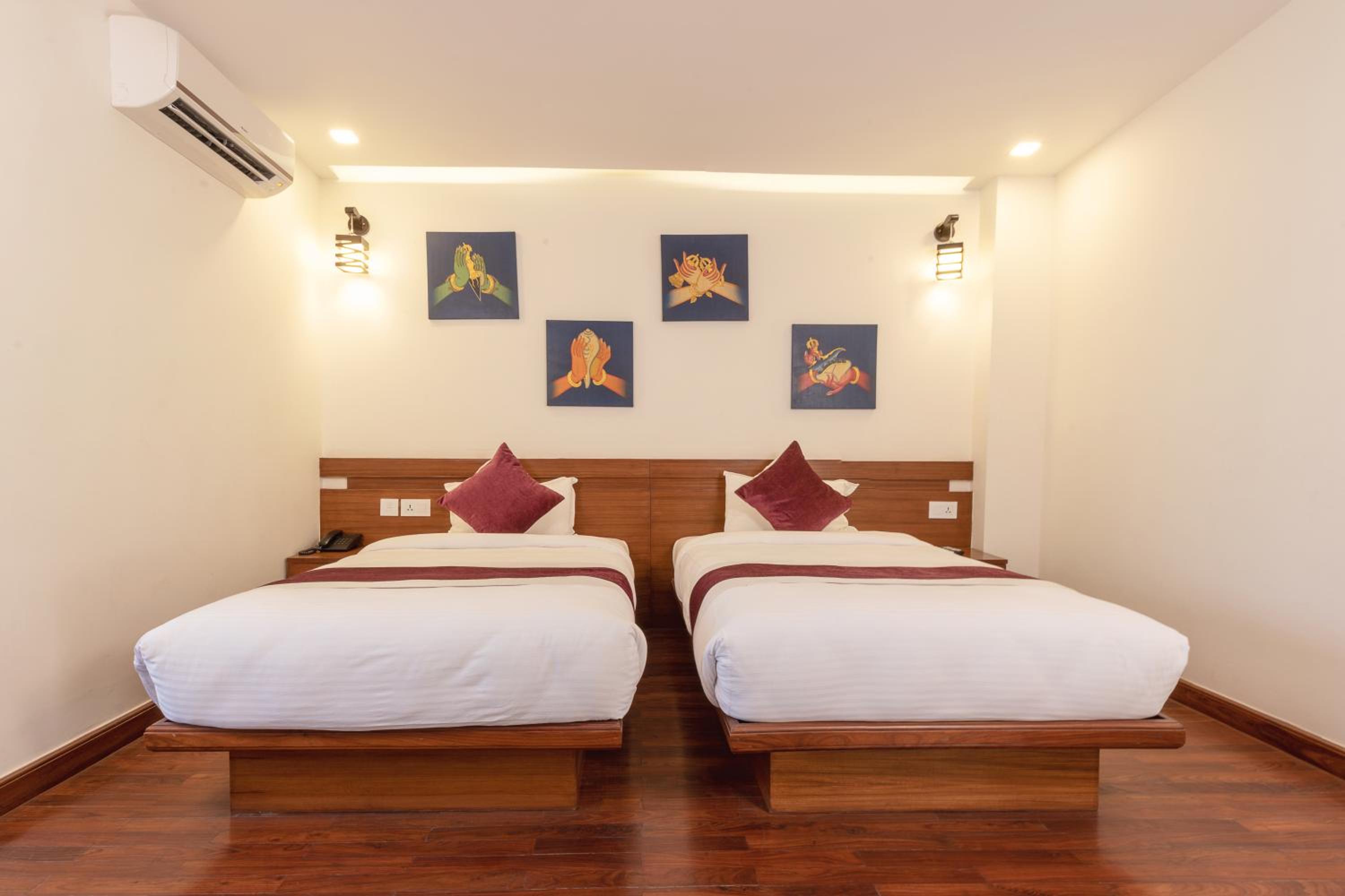 Deluxe Twin Room - Photo 2