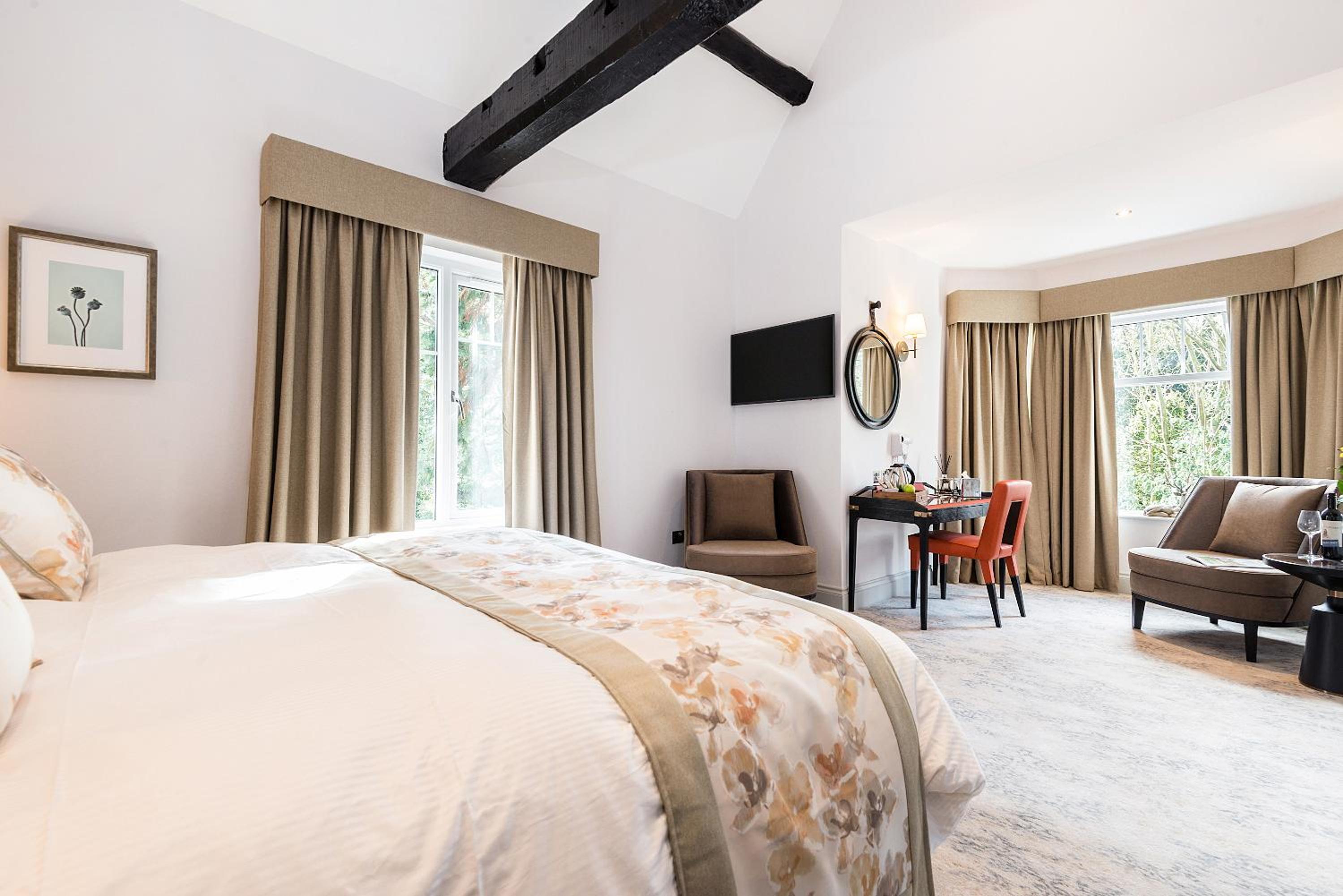 Deluxe King Room - Photo 1