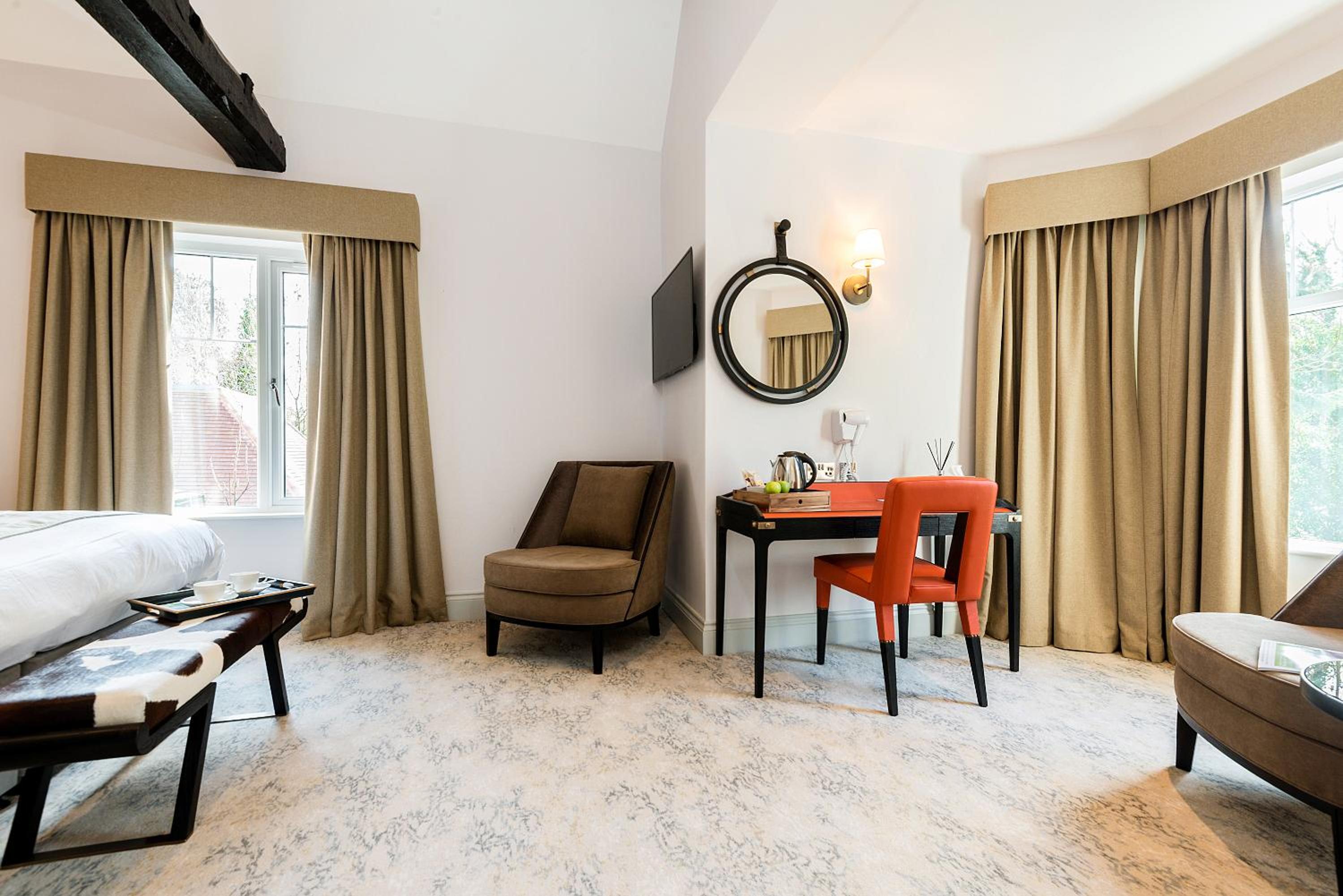 Deluxe King Room - Photo 3
