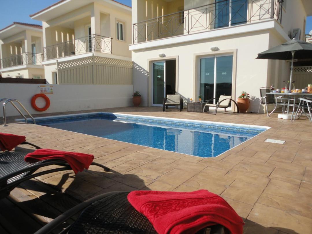 Villa With Private Pool