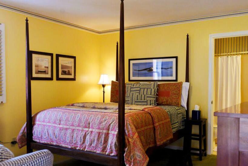 Queen Room with Garden View photo 1