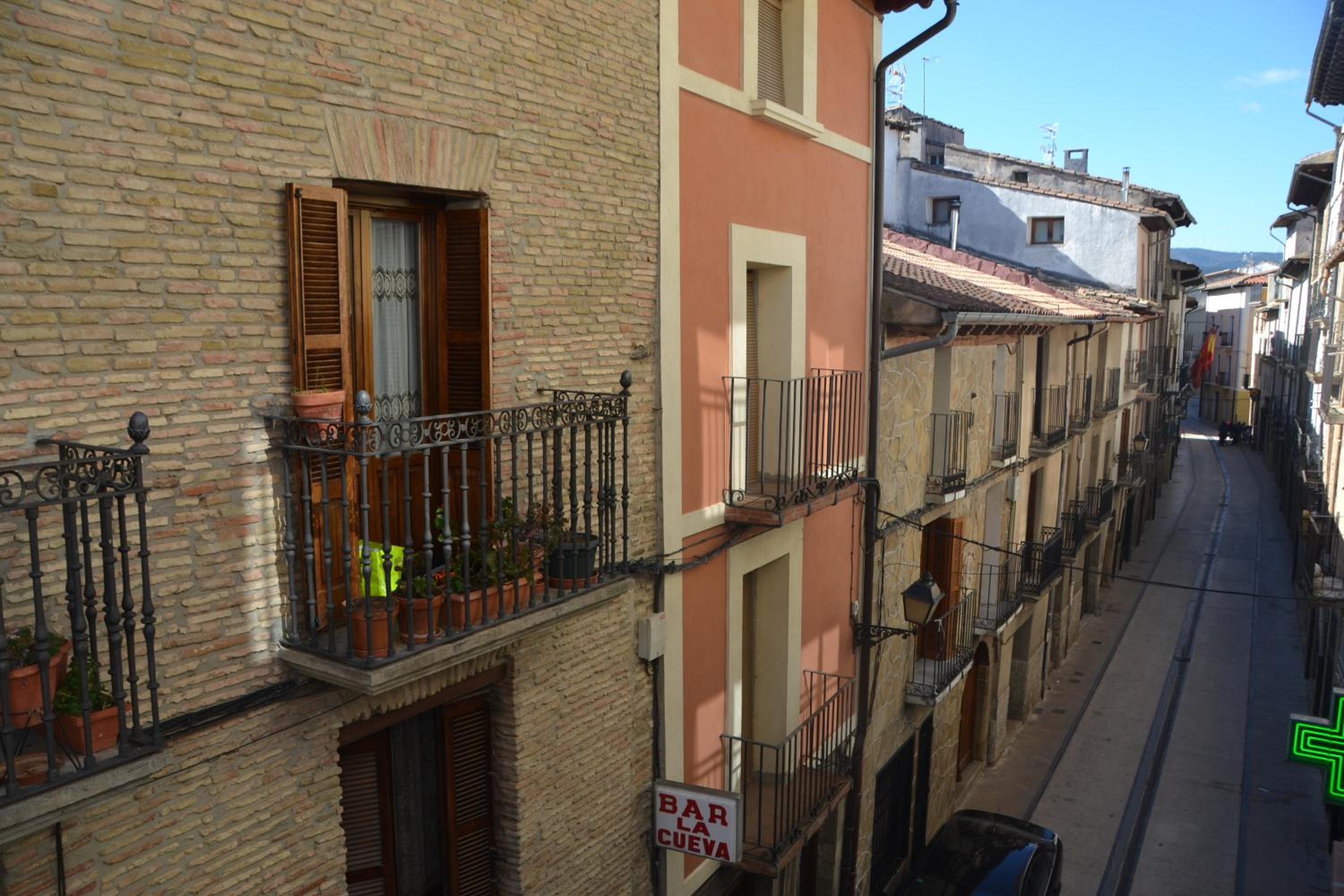 Apartment with Balcony photo 3