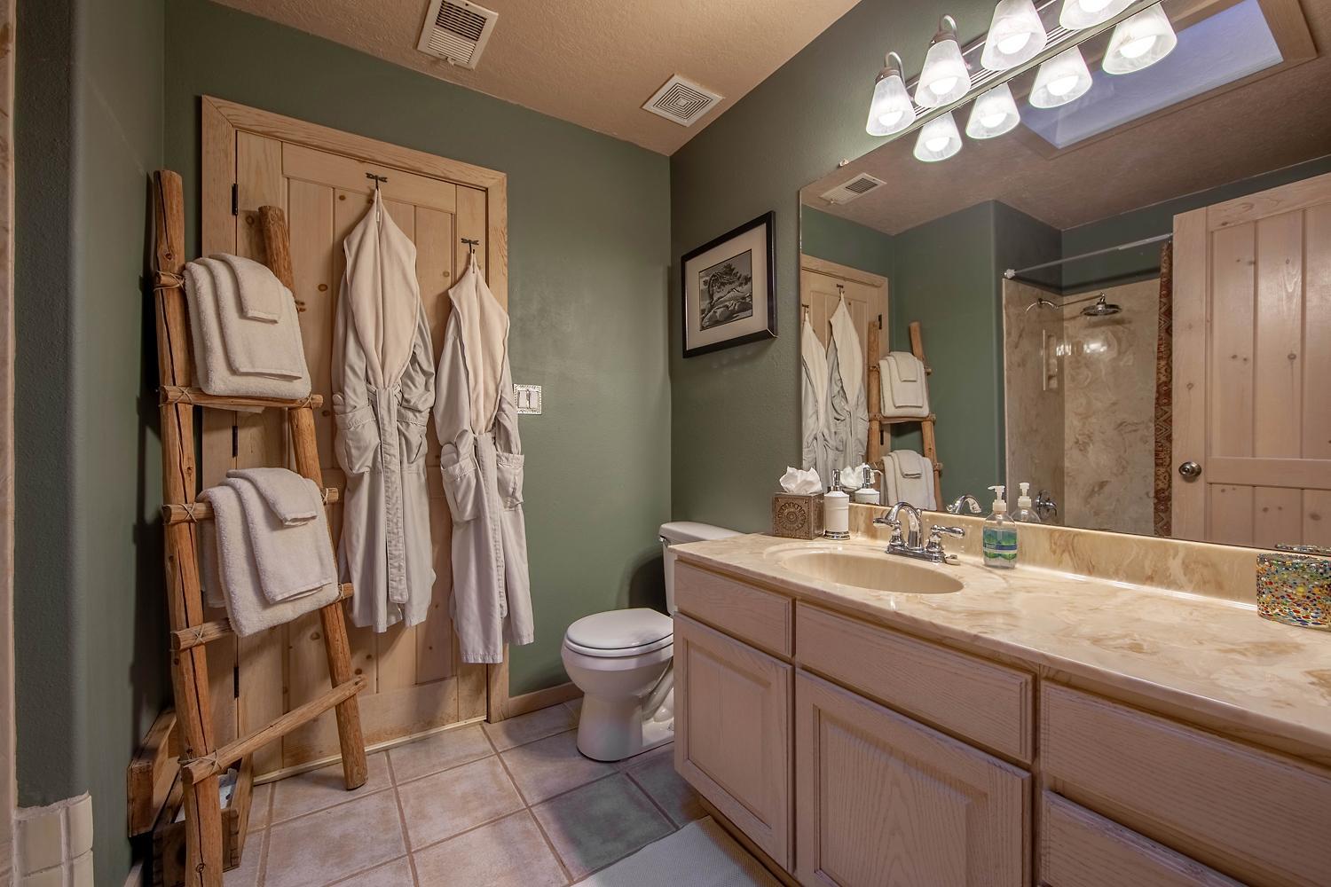 Two-Bedroom Suite photo 3