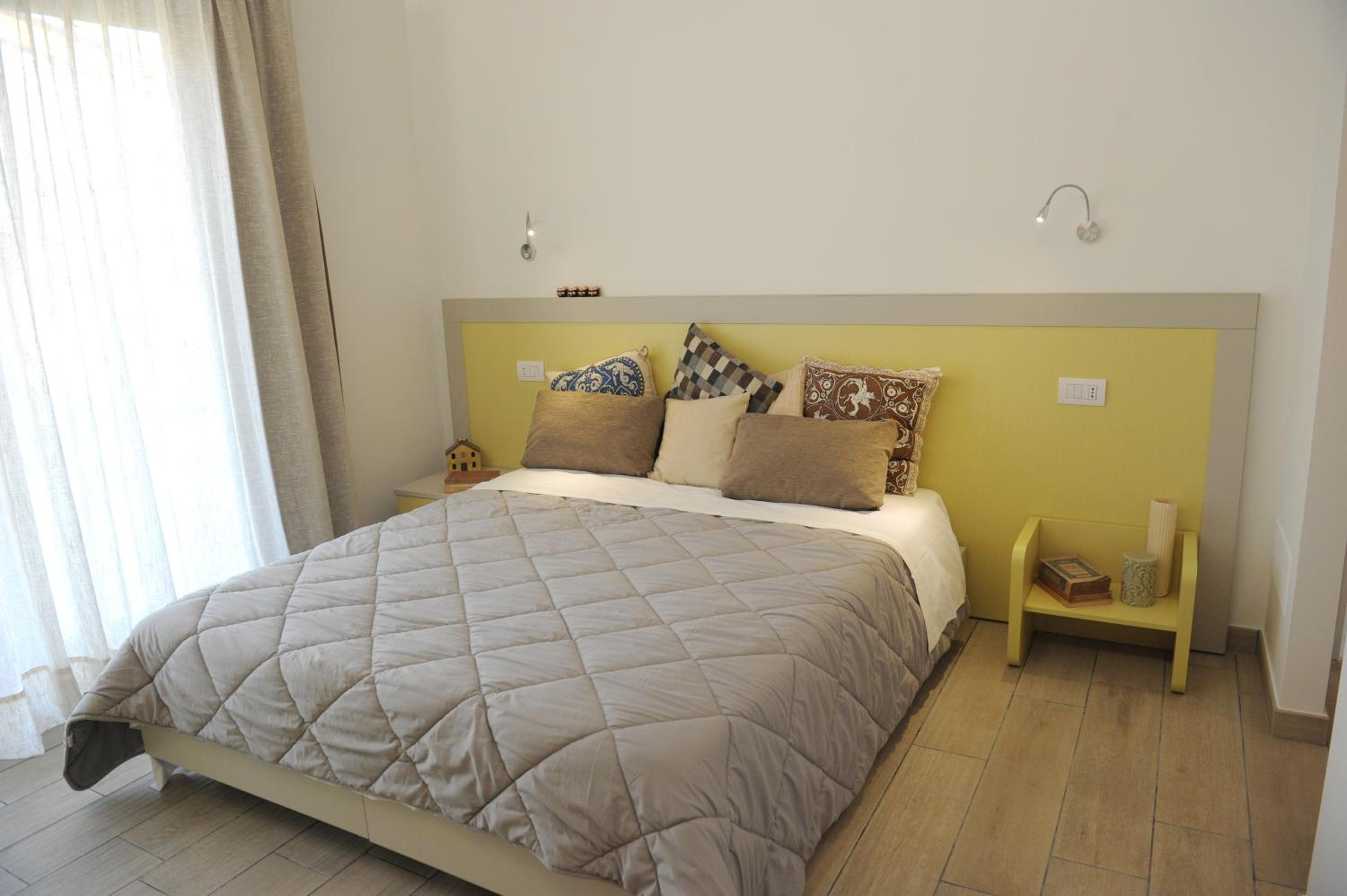Large Double or Twin Room photo 3