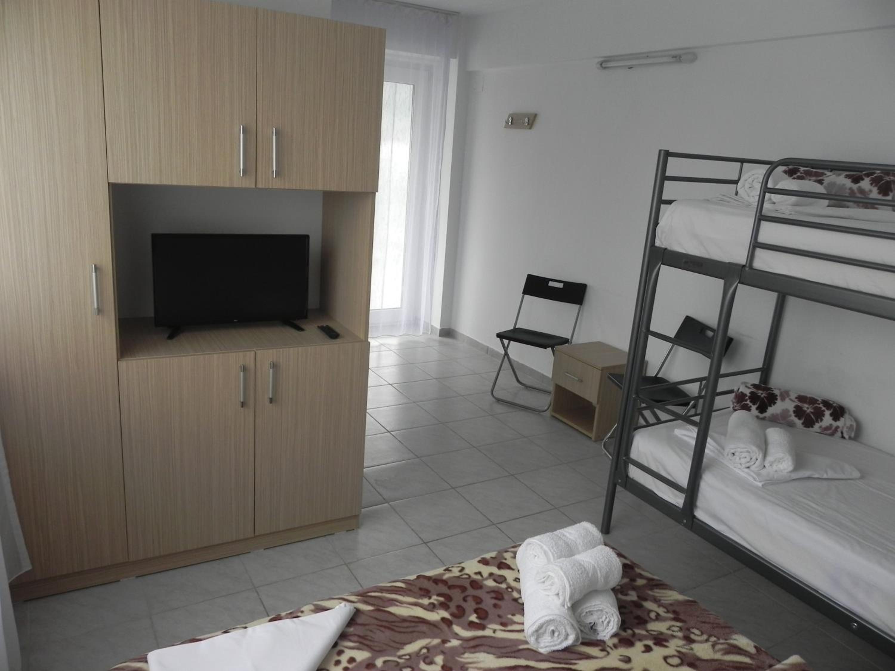 Quadruple Room photo 2