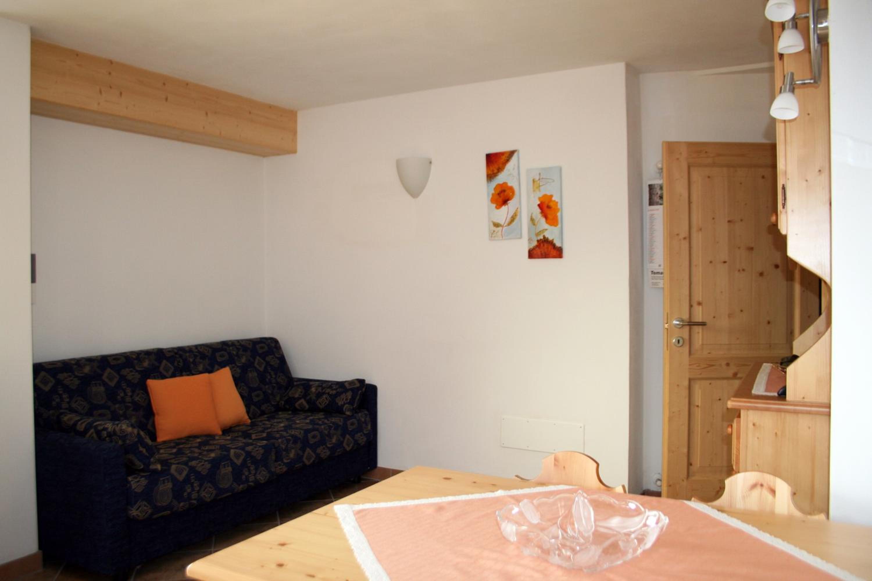 One-Bedroom Apartment photo 3