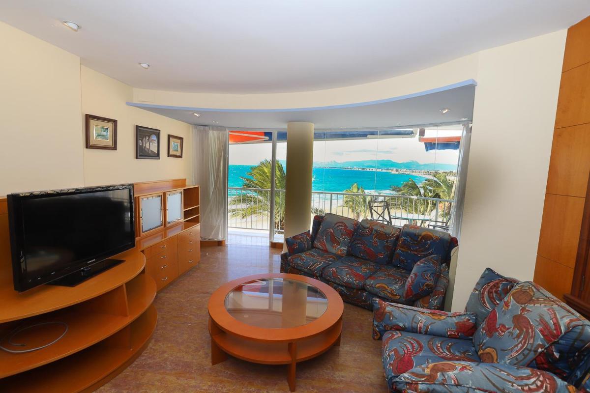 Three-Bedroom Apartment with Sea View