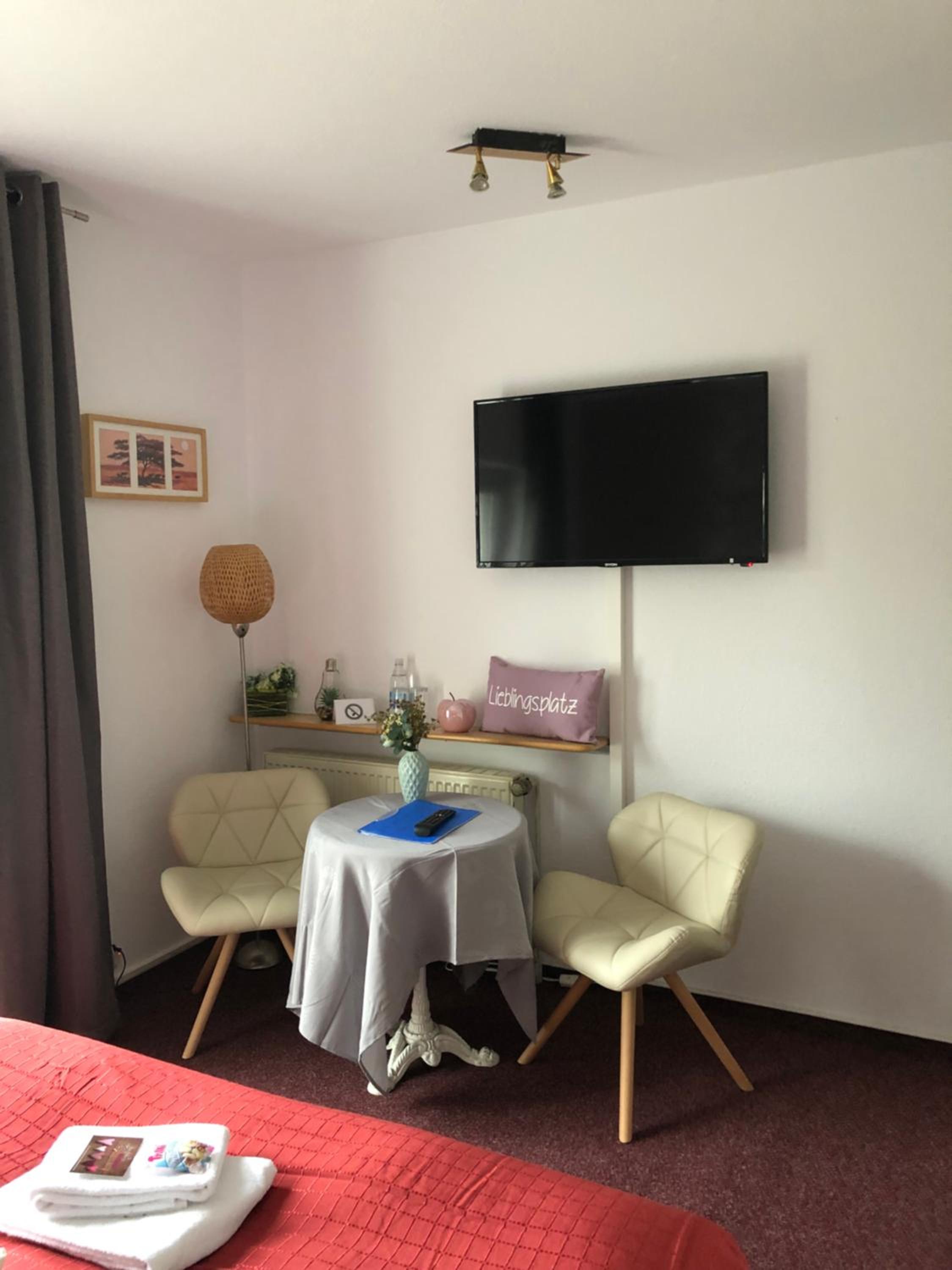 Double Room - Photo 6