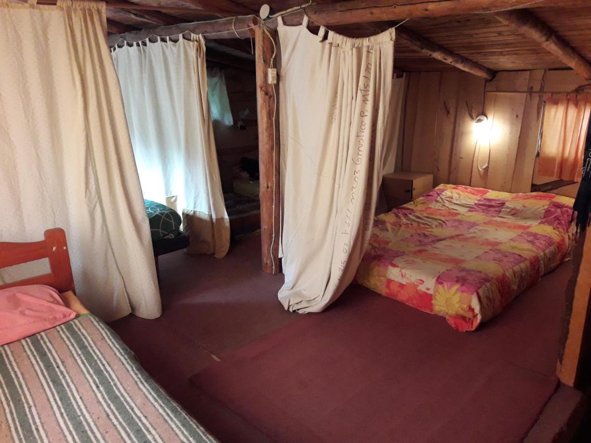 Bed in 6-Bed Mixed Dormitory Room photo 2