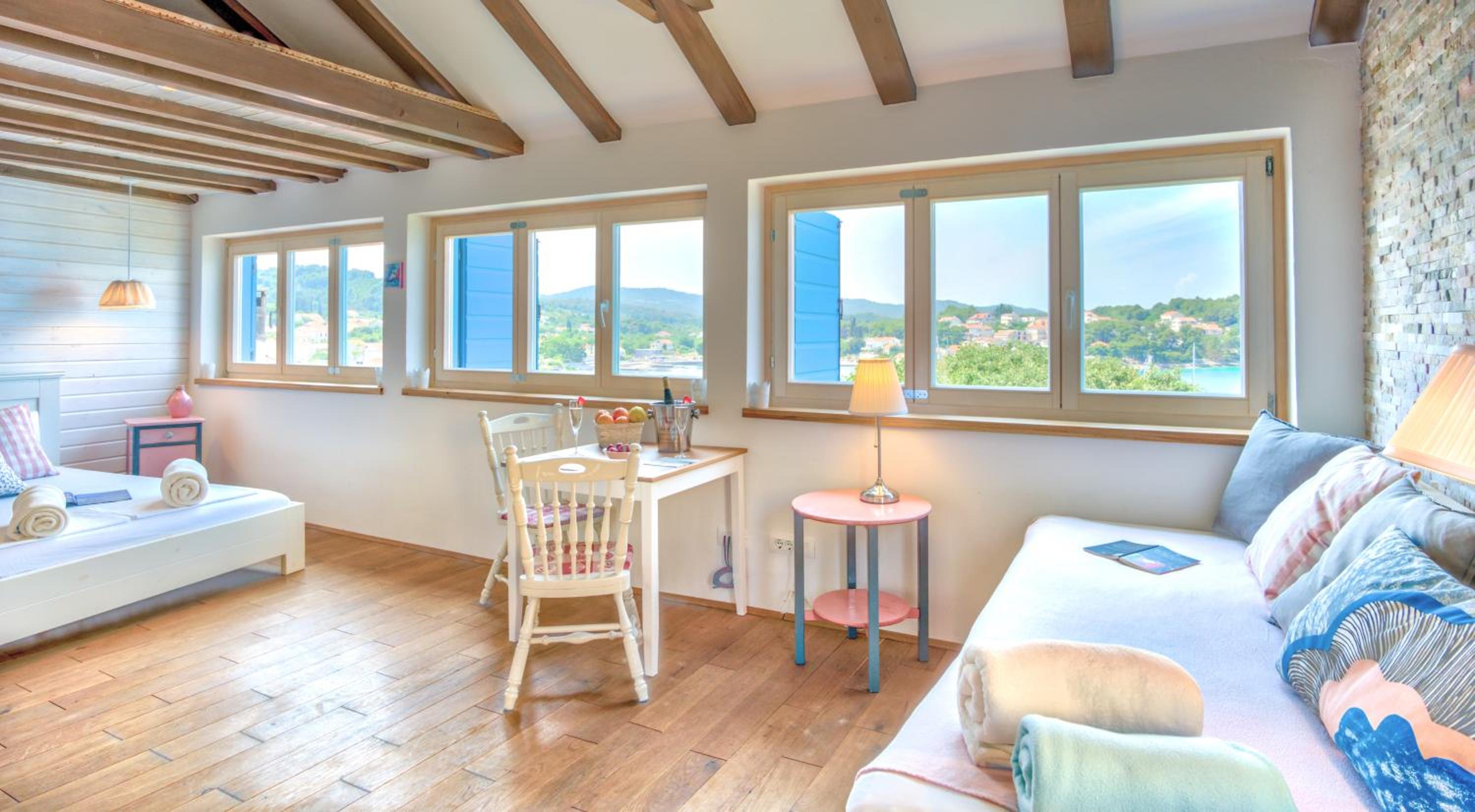 Studio Apartment with Sea View - Photo 5