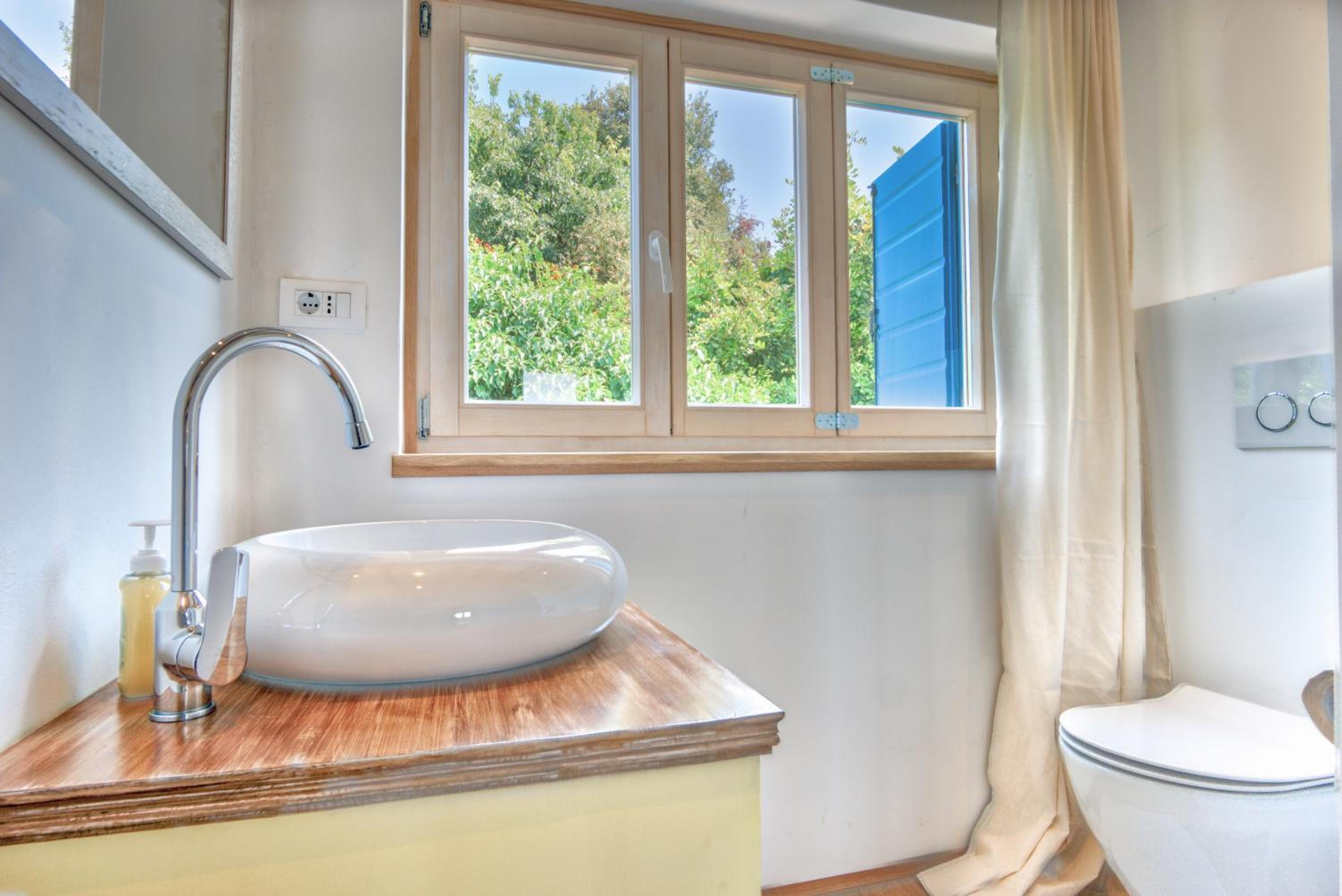 Studio Apartment with Sea View - Photo 17