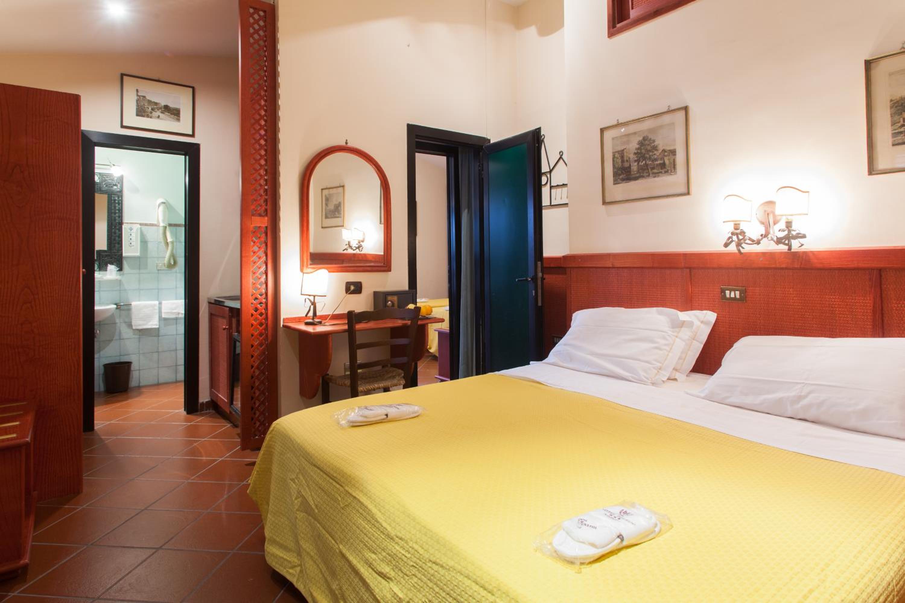 Double or Twin Room - Photo 2