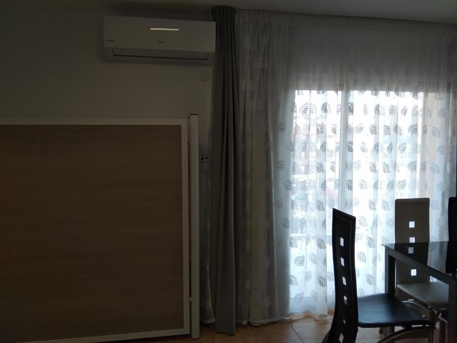 Studio with Balcony - Photo 8
