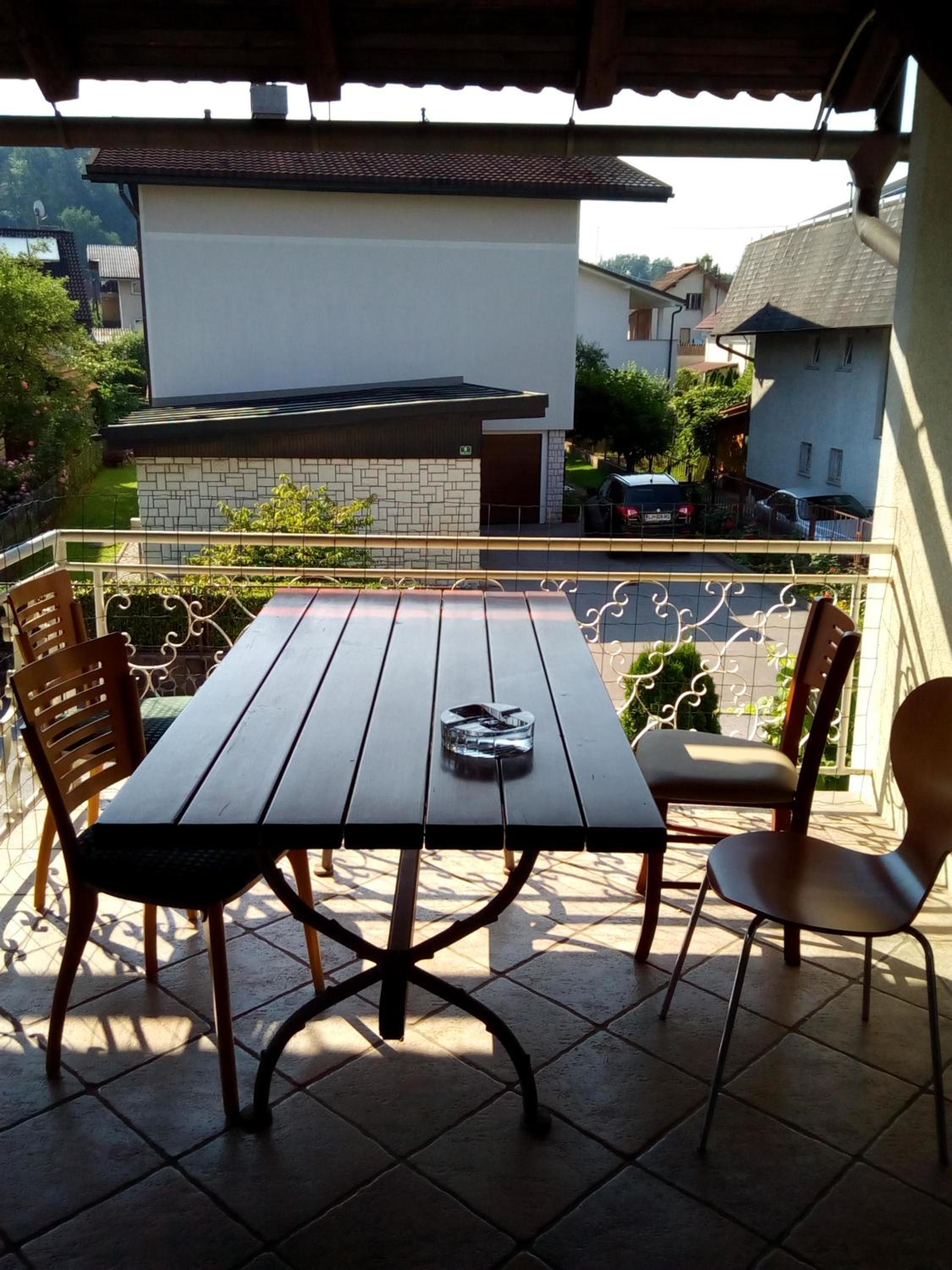 Apartment with Balcony - Photo 23