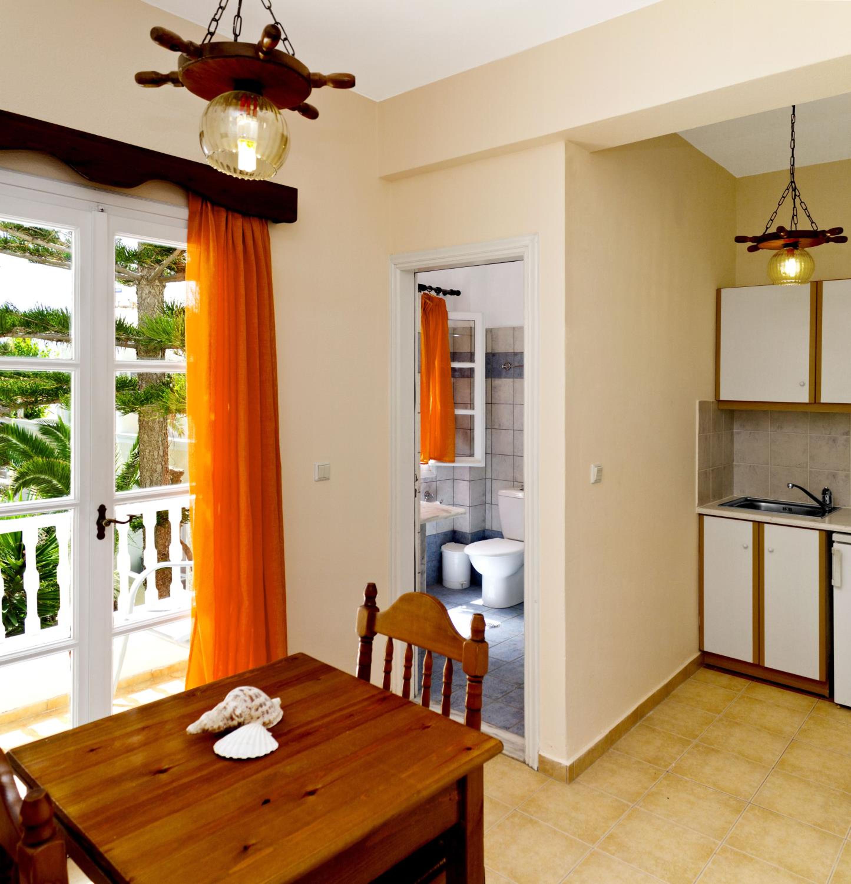 Apartment (2 Adults) photo 3
