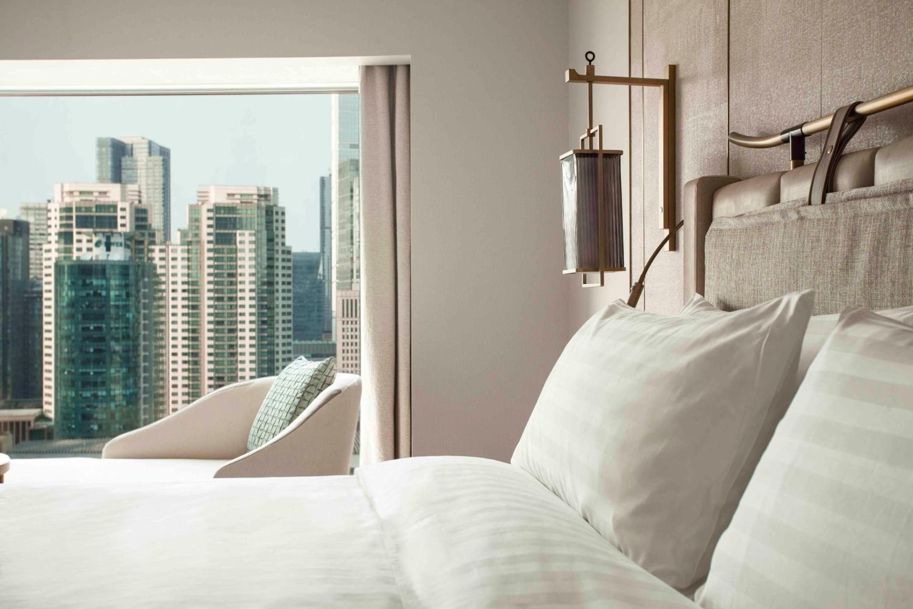 Horizon Deluxe King Room - Photo 3
