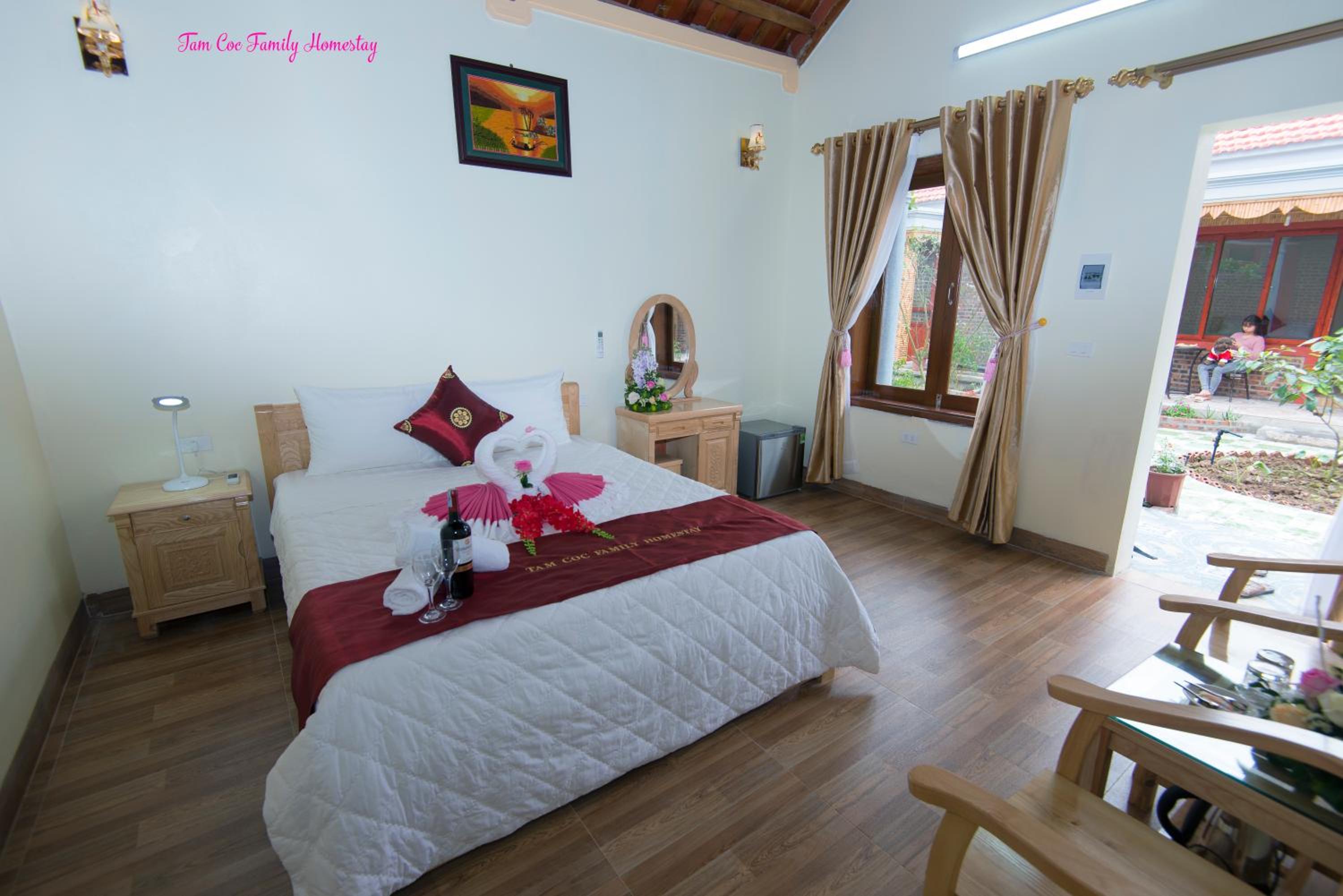 Deluxe Bungalow with Garden View photo 2