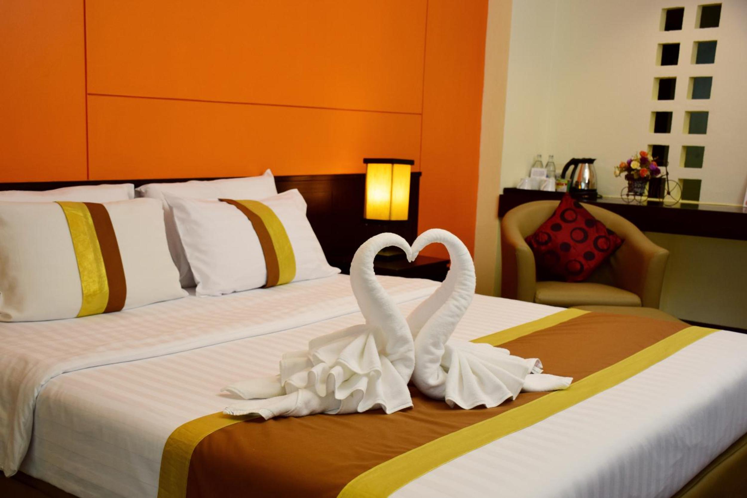Deluxe Double or Twin Room photo 3