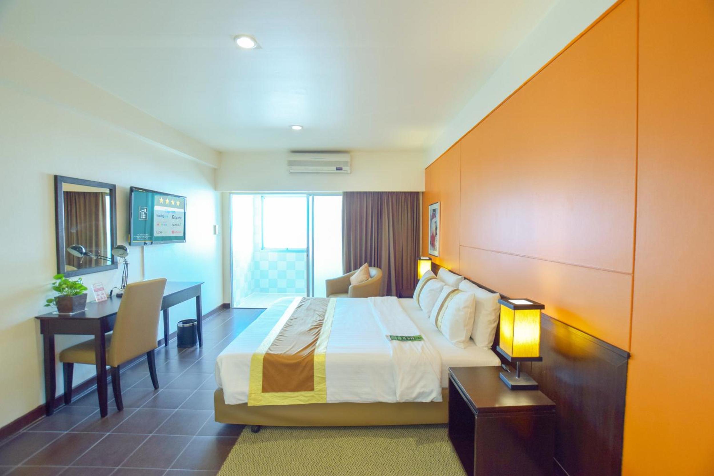 Deluxe Double or Twin Room photo 2