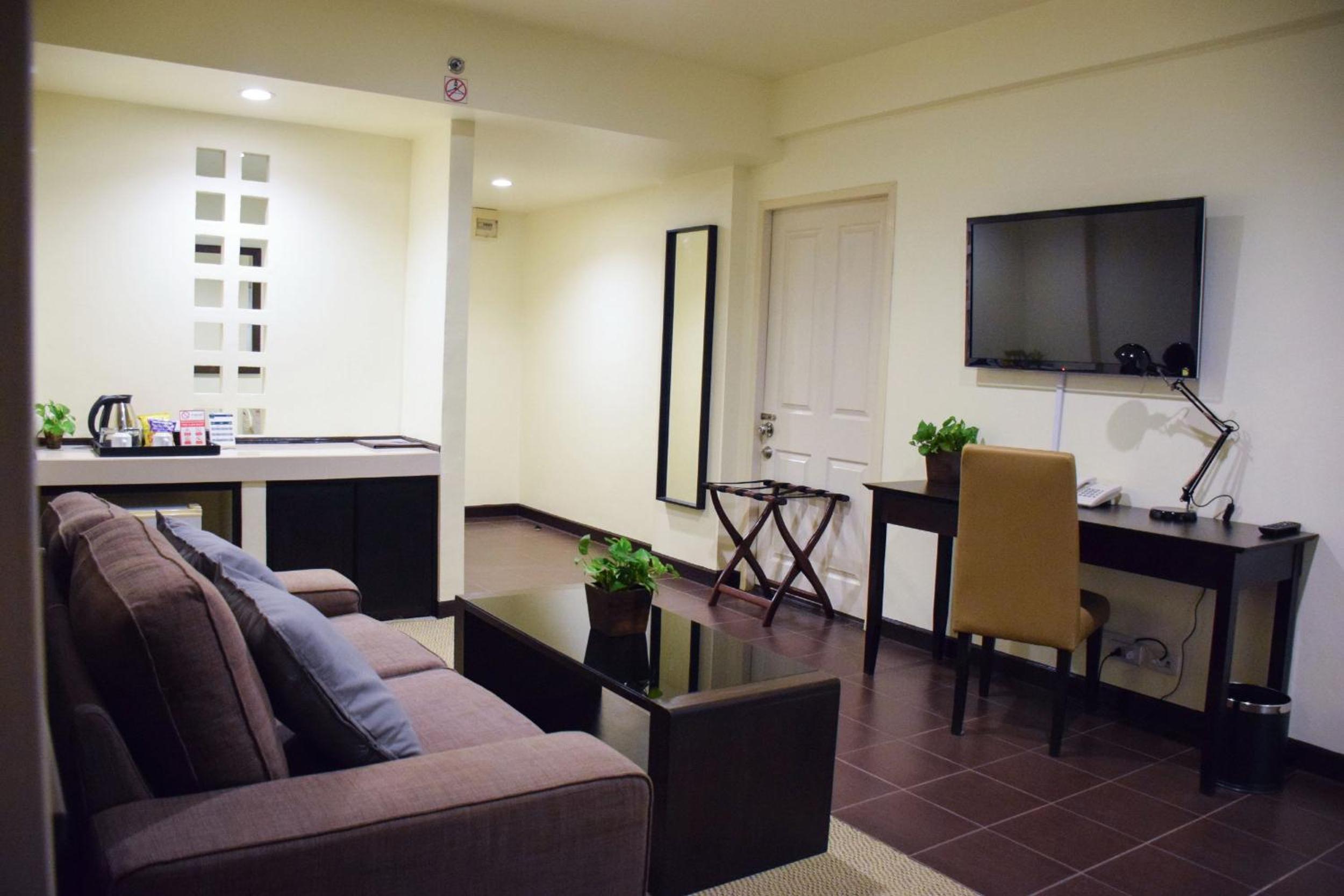 Suite with Balcony photo 2