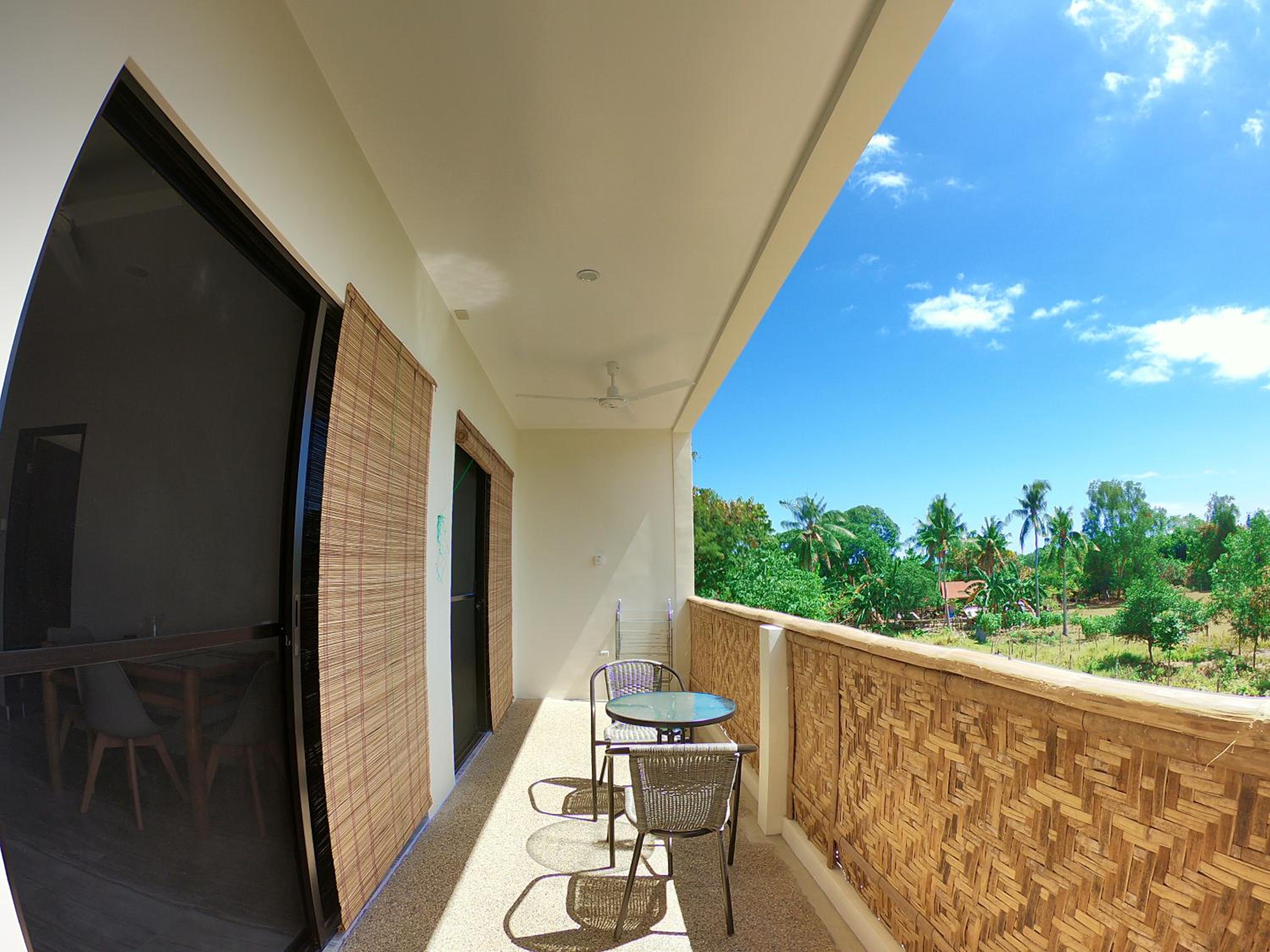Apartment With Balcony photo 3