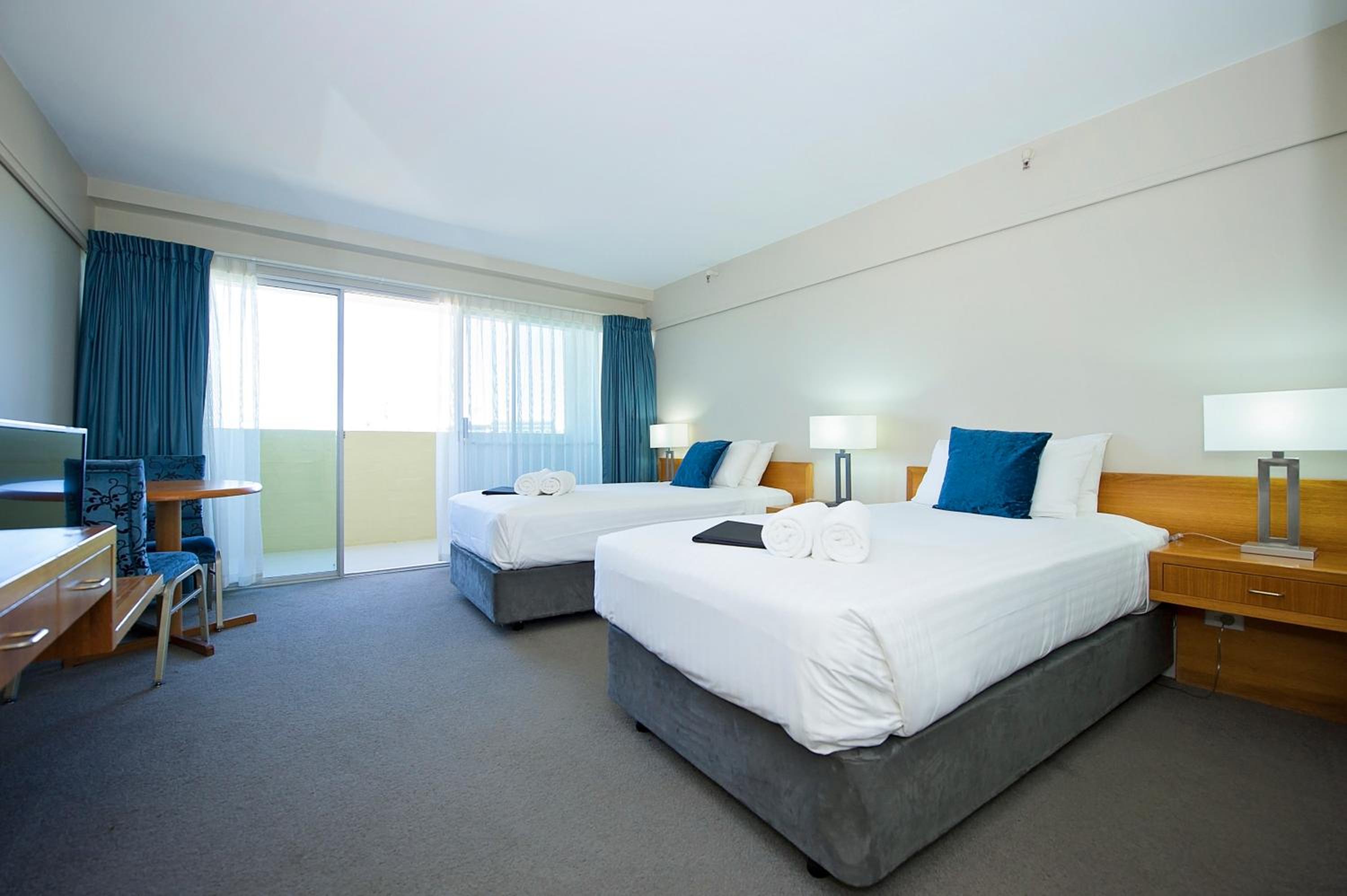 Hotel Twin Room photo 2