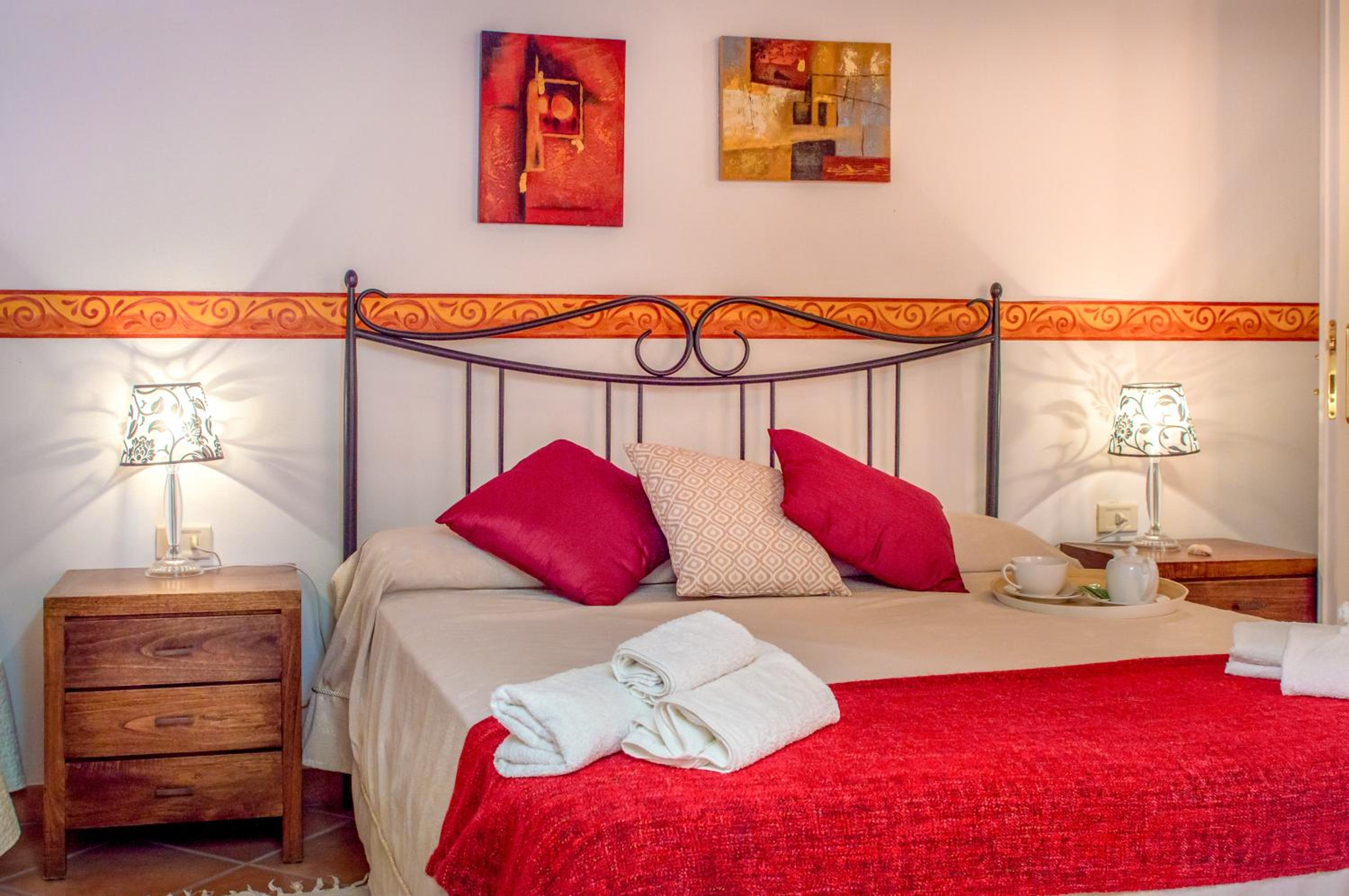 Classic Triple Room - Photo 38