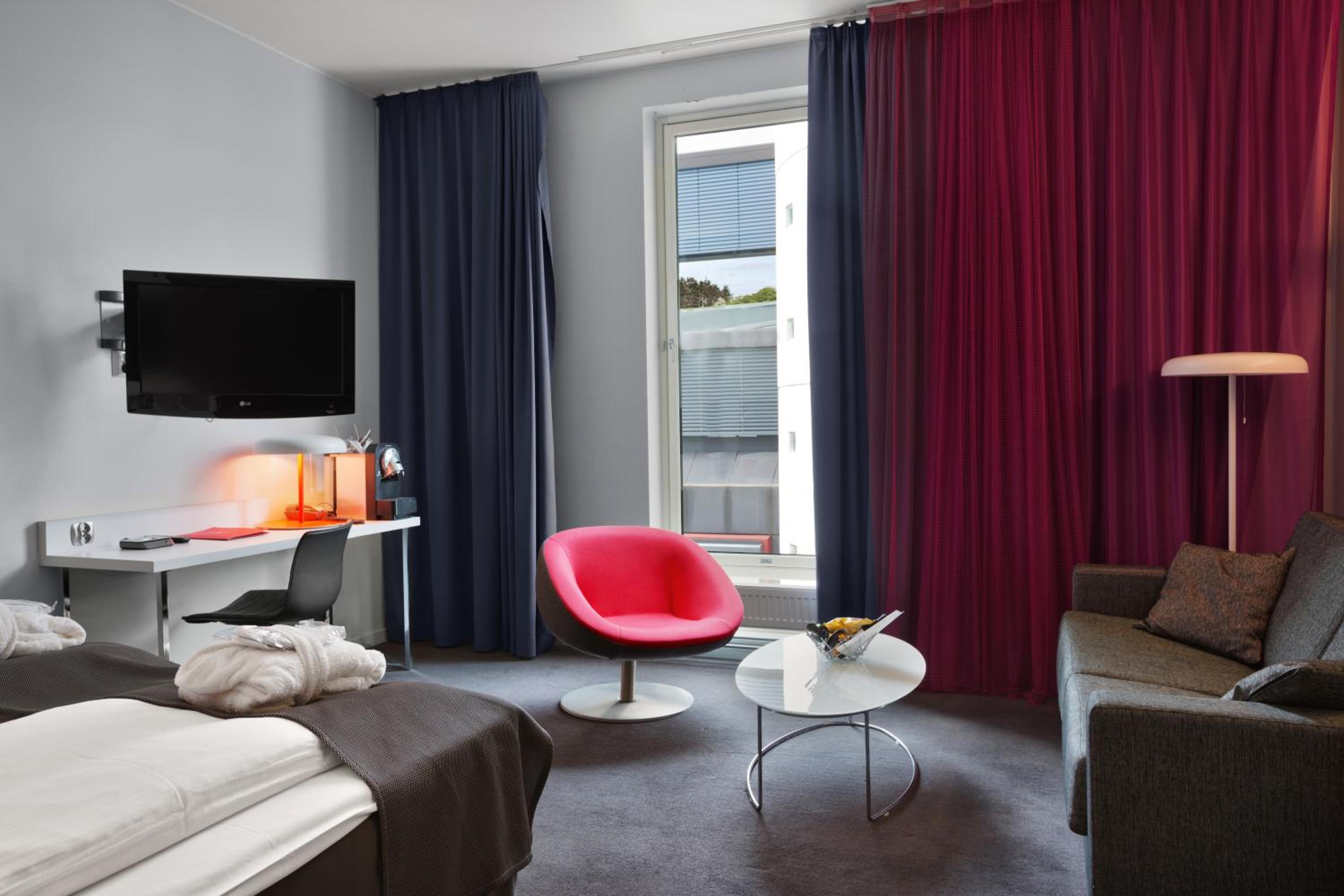 Business Double Room - Photo 2