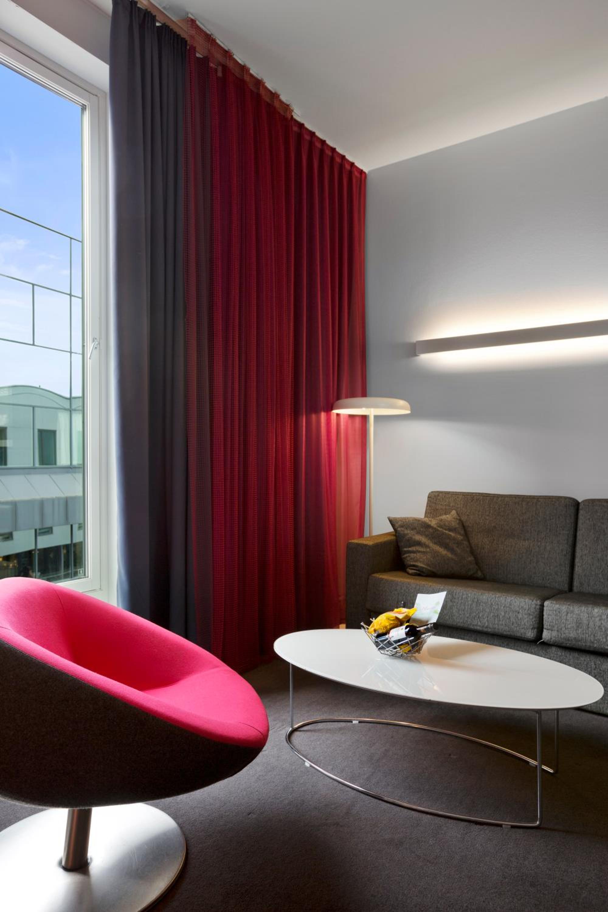 Business Double Room - Photo 3
