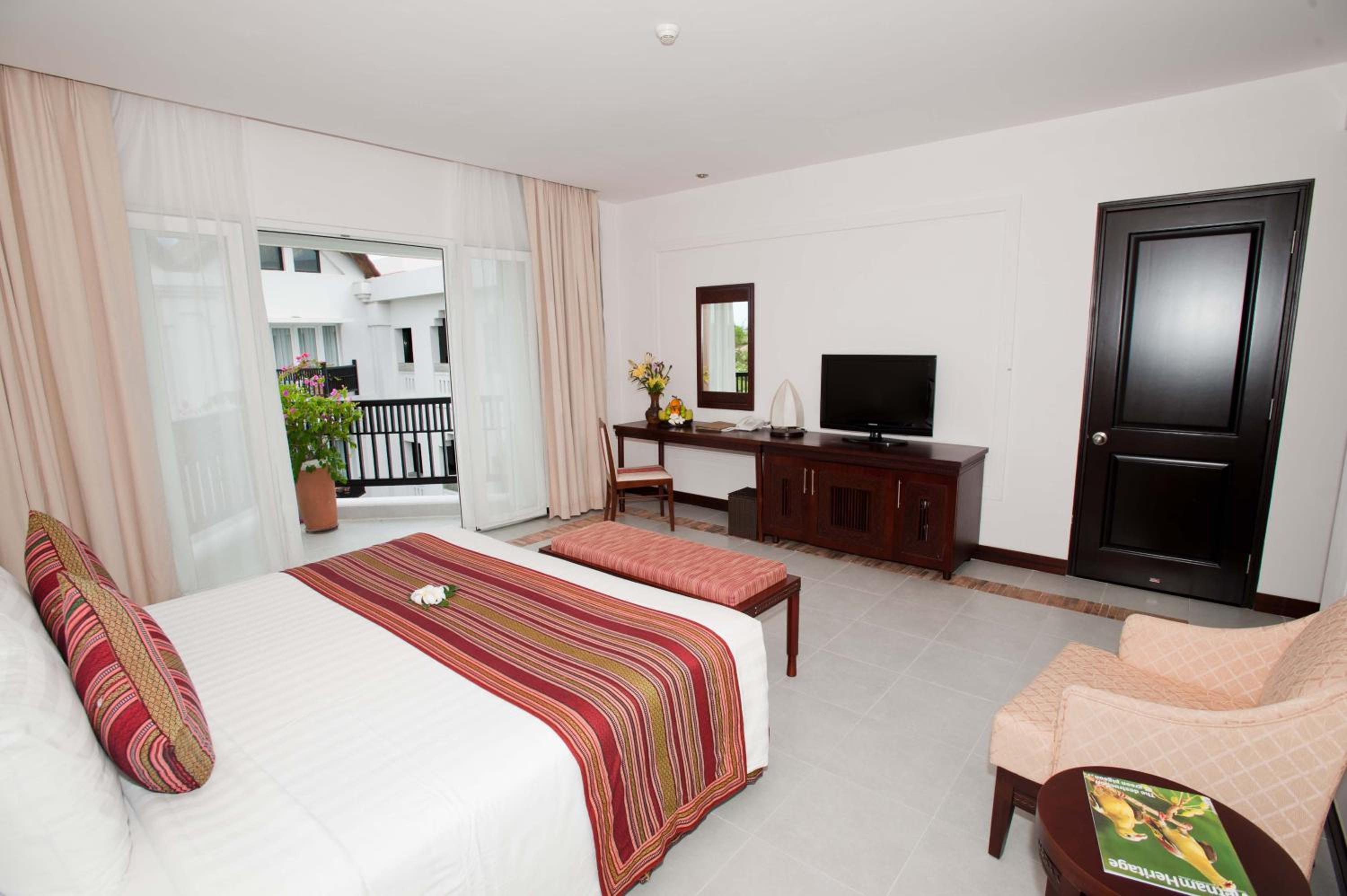 Superior Double or Twin Room with Balcony photo 3