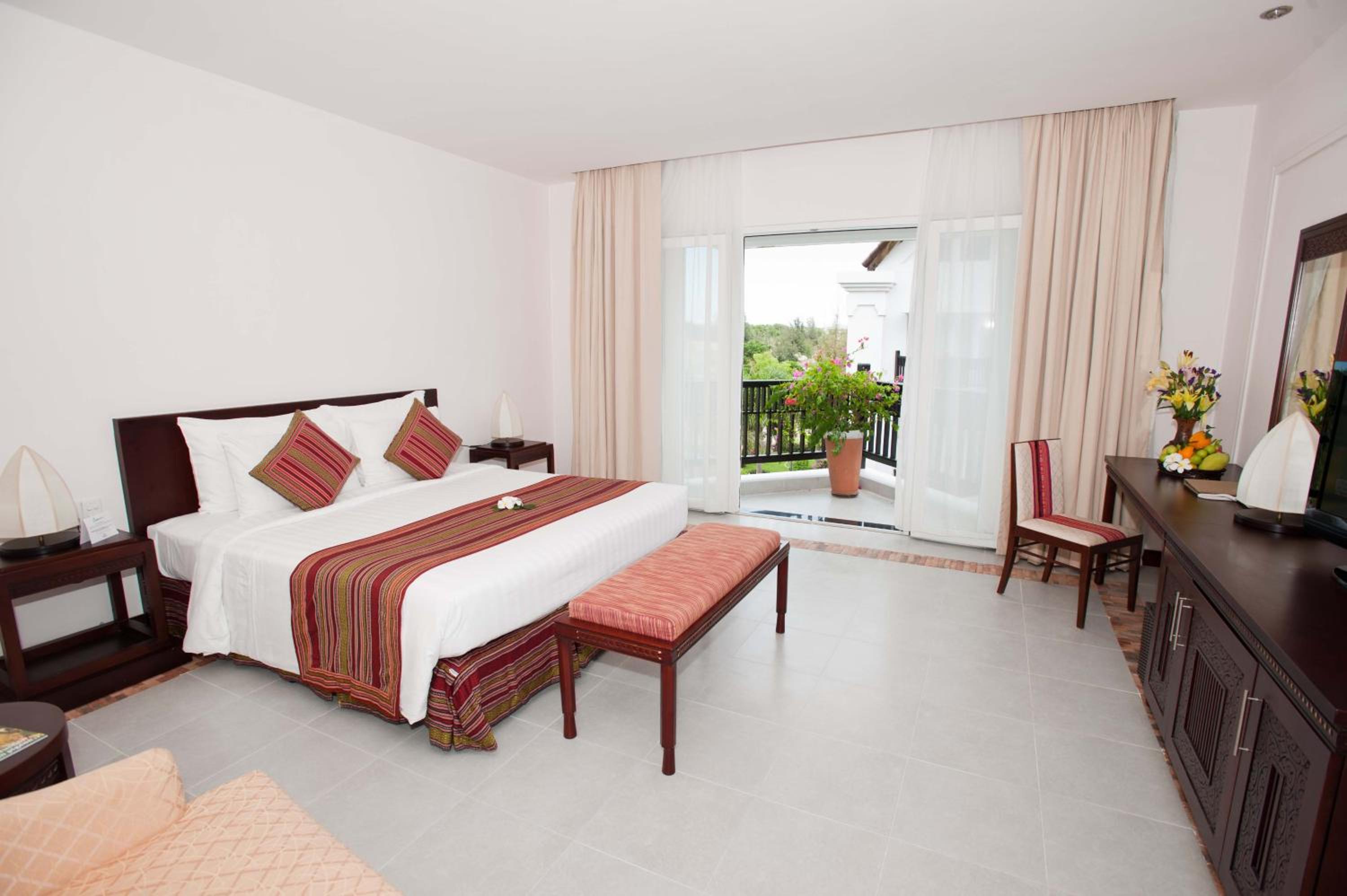Superior Double or Twin Room with Balcony photo 2