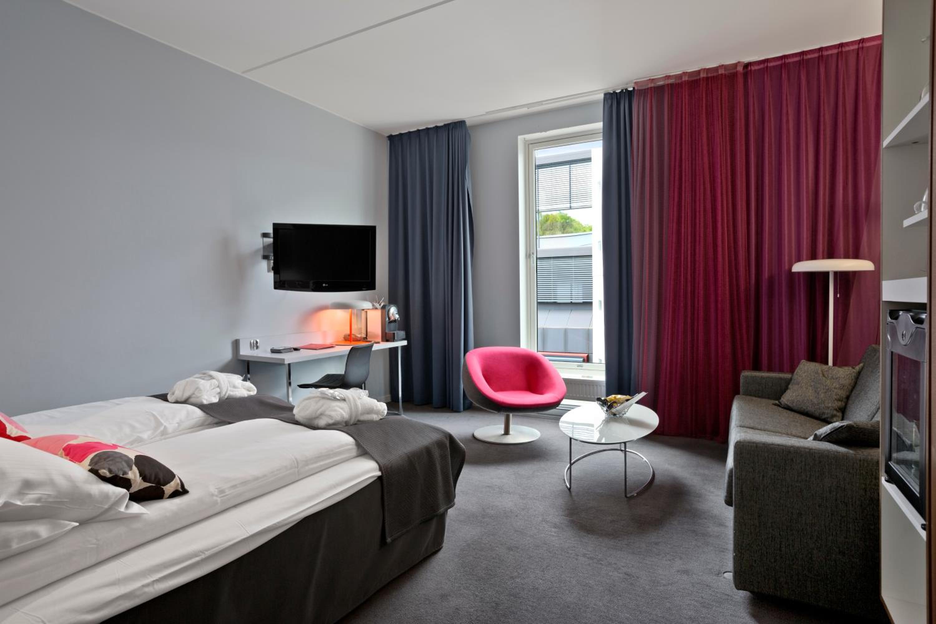 Business Double Room - Photo 4