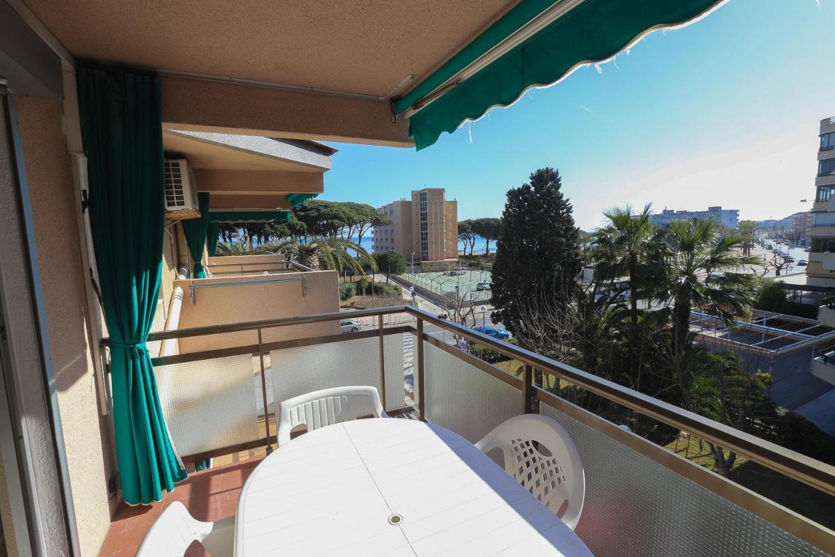 Apartment with Sea View photo 3
