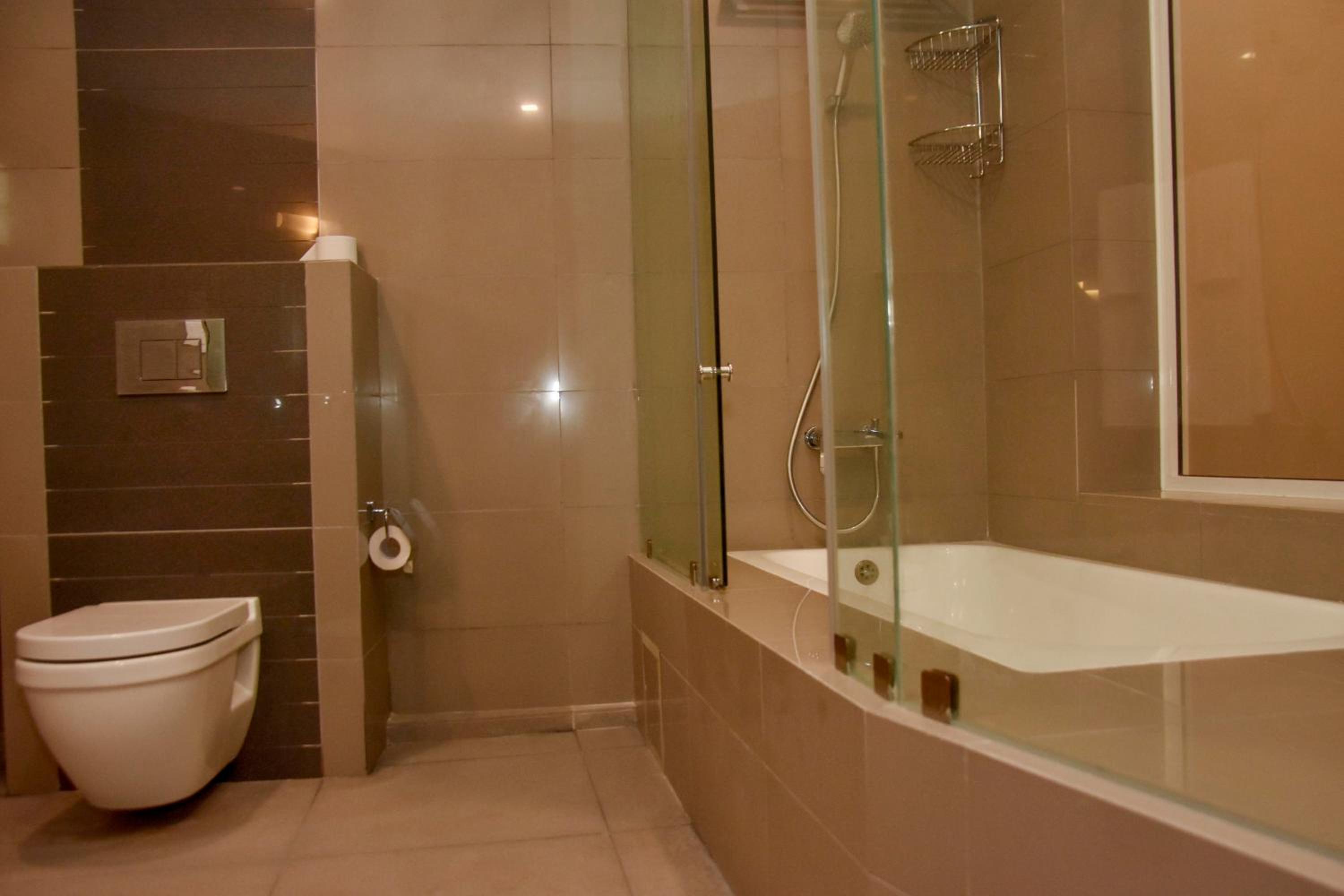 Deluxe Double Room with Sea View and Balcony - Photo 32