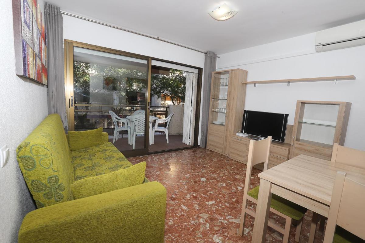 One-Bedroom Apartment with Balcony